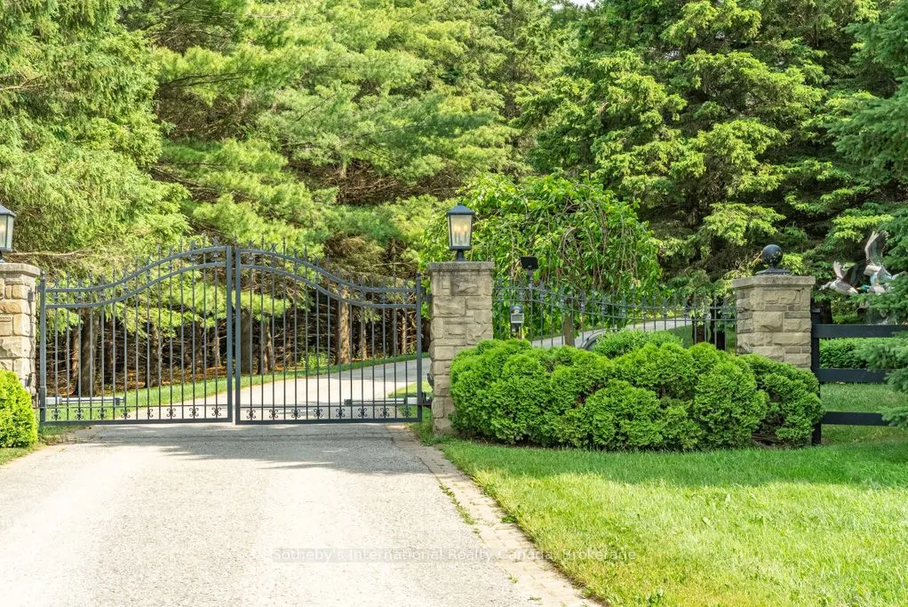 9255 Side Road 27
