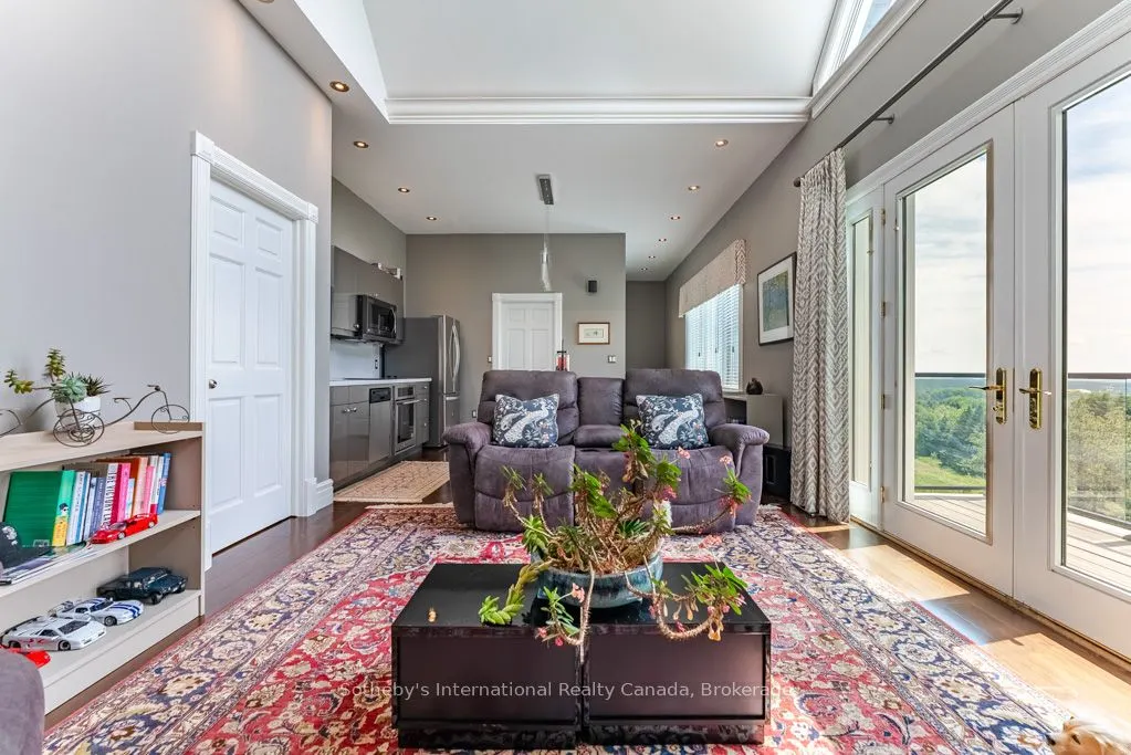 9255 Side Road 27