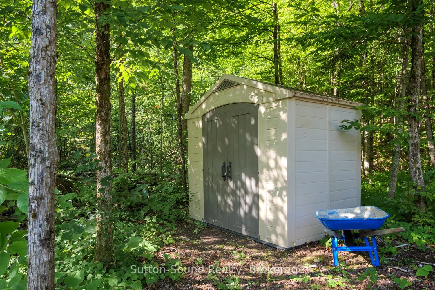 504760 Grey Road 1