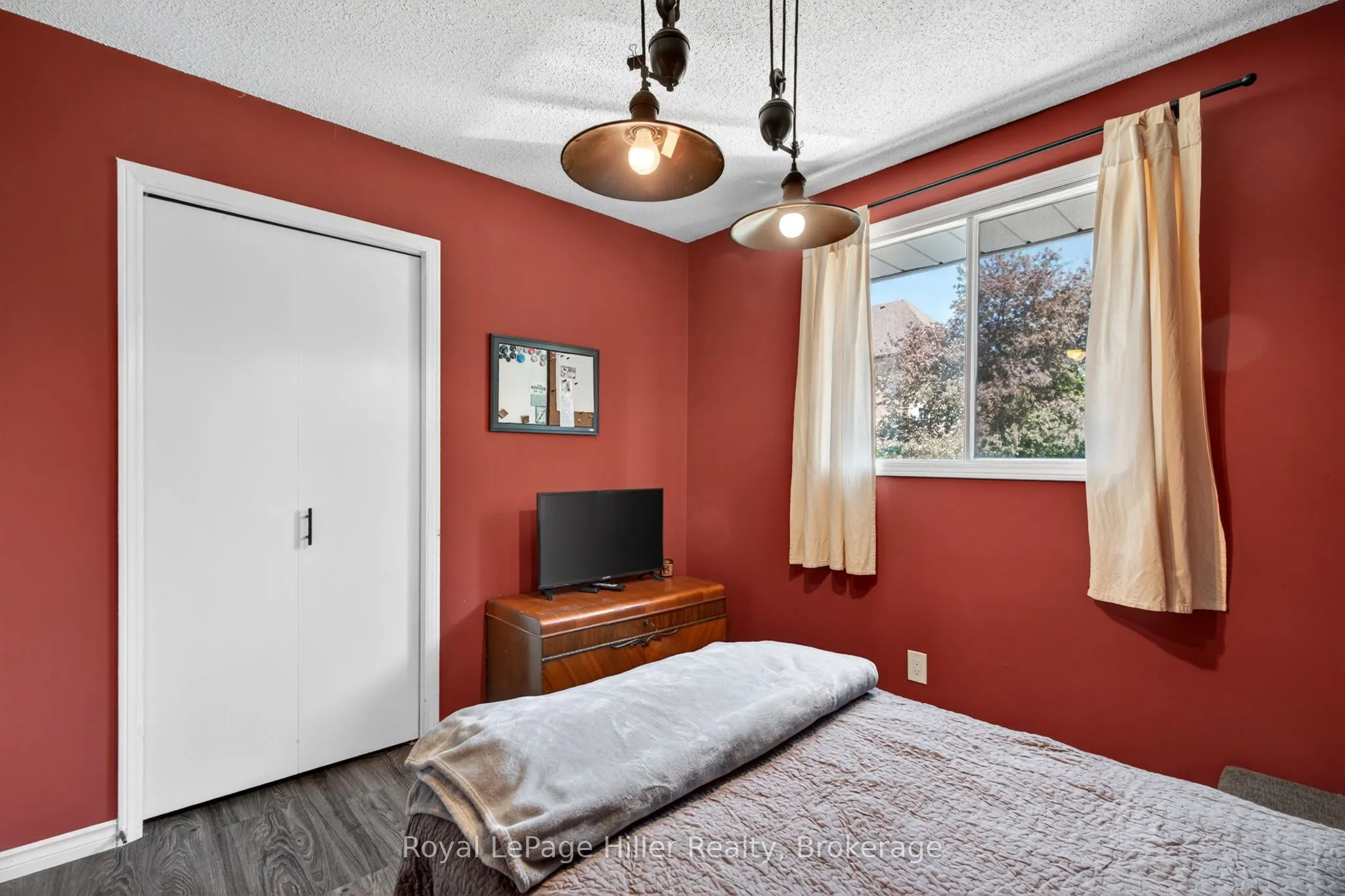 27 Greenwood Drive