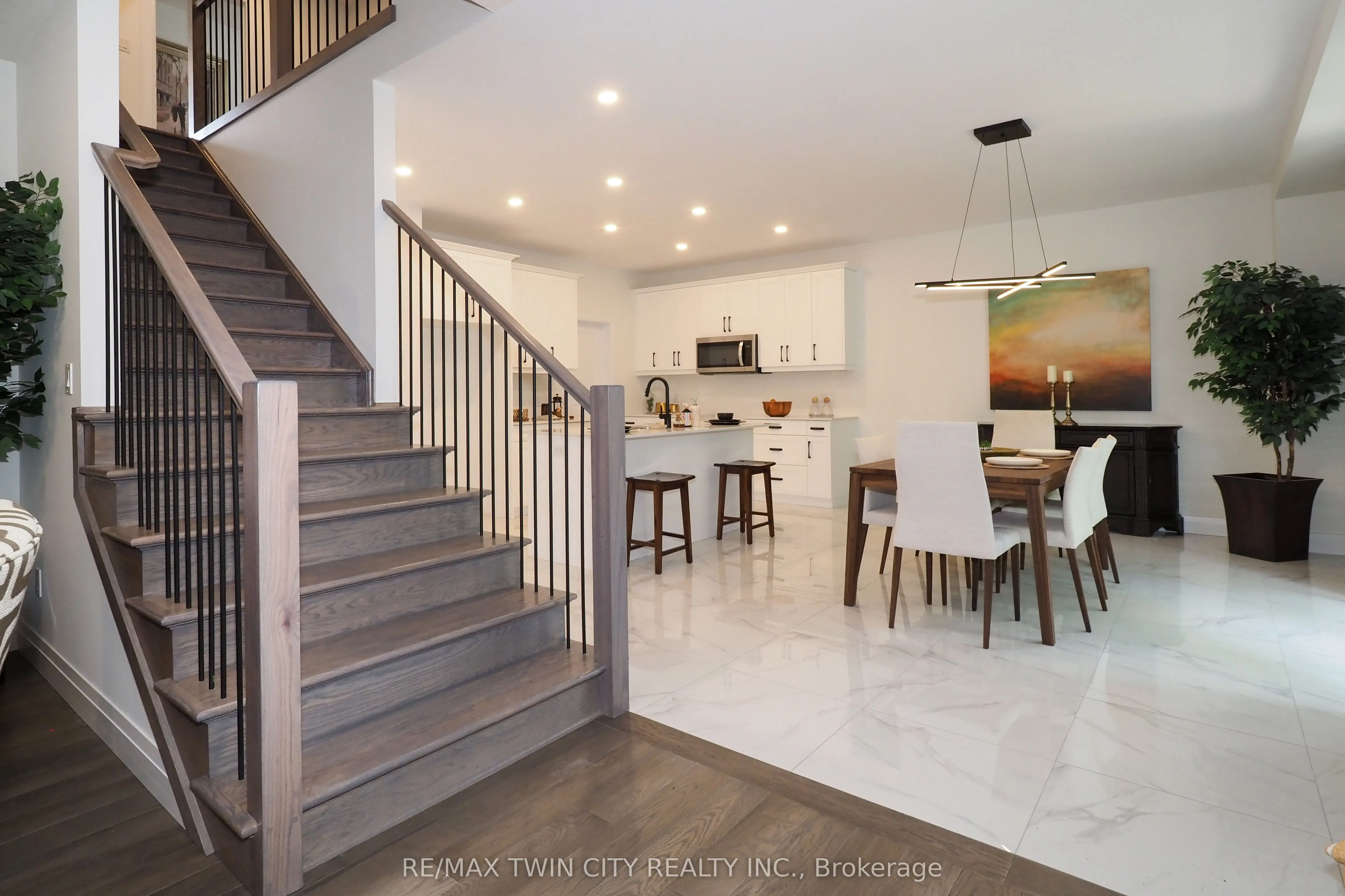 217 JEFFREY Place