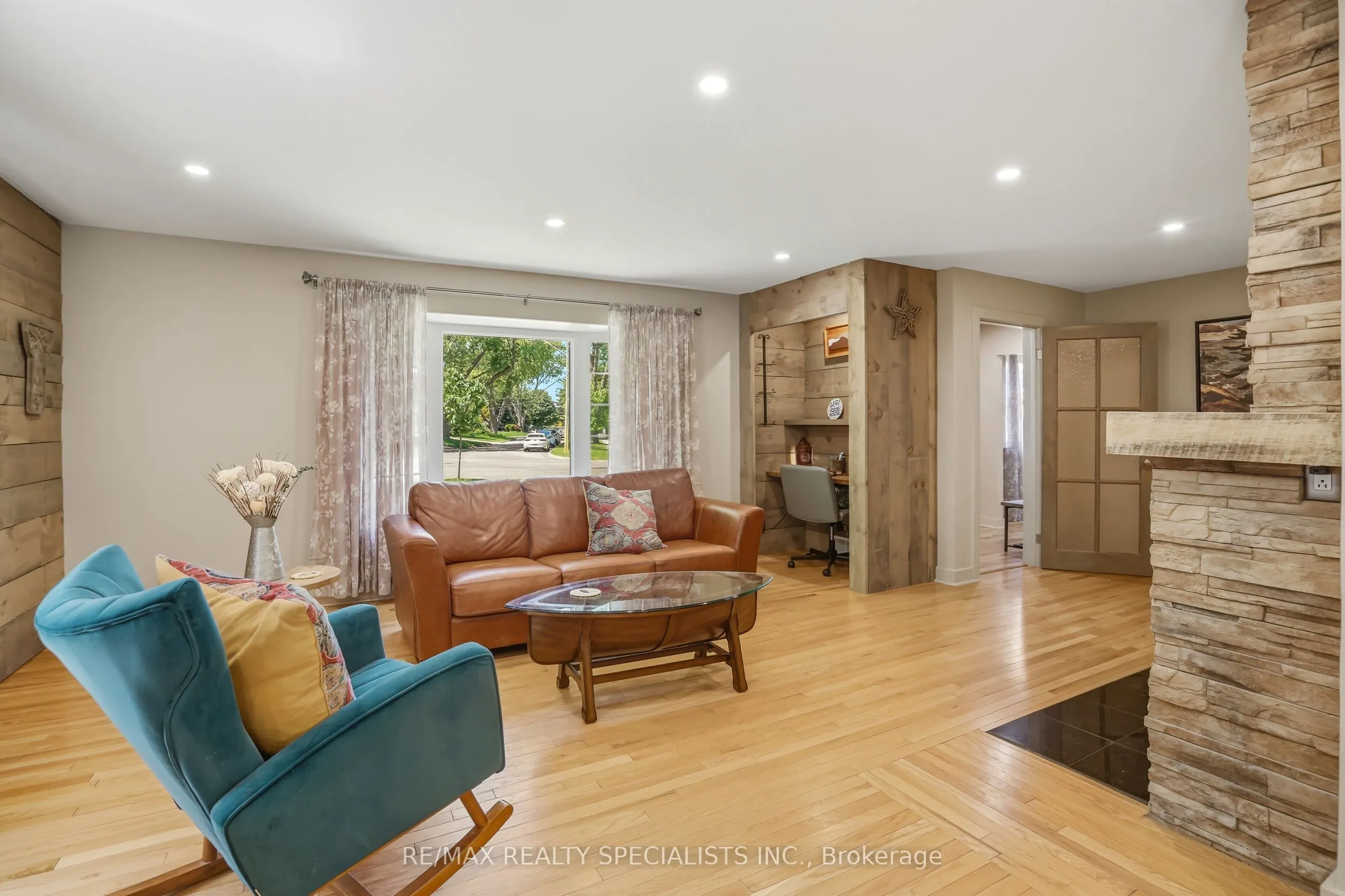 11 Kingsway Boulevard