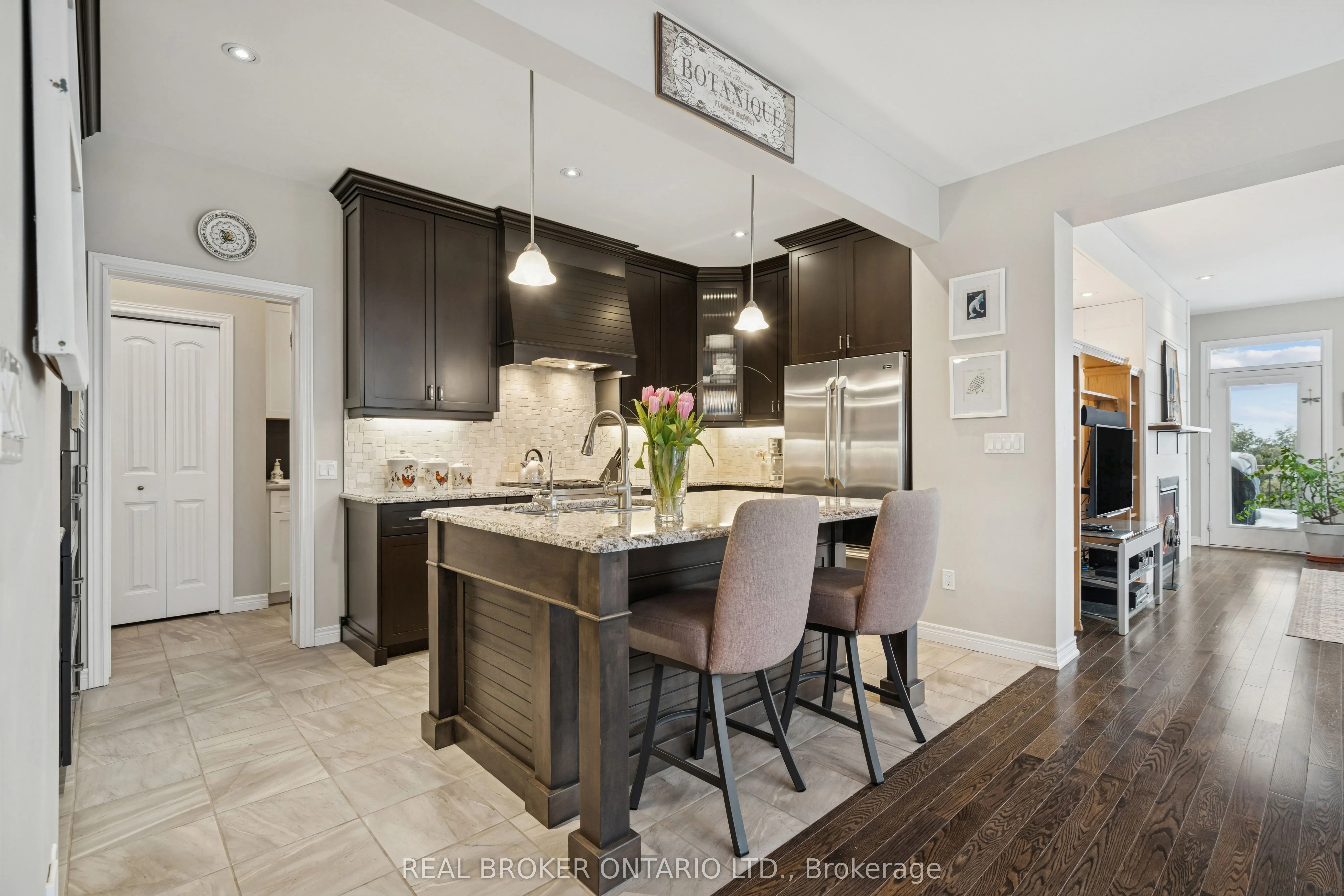 10 Chestnut Drive