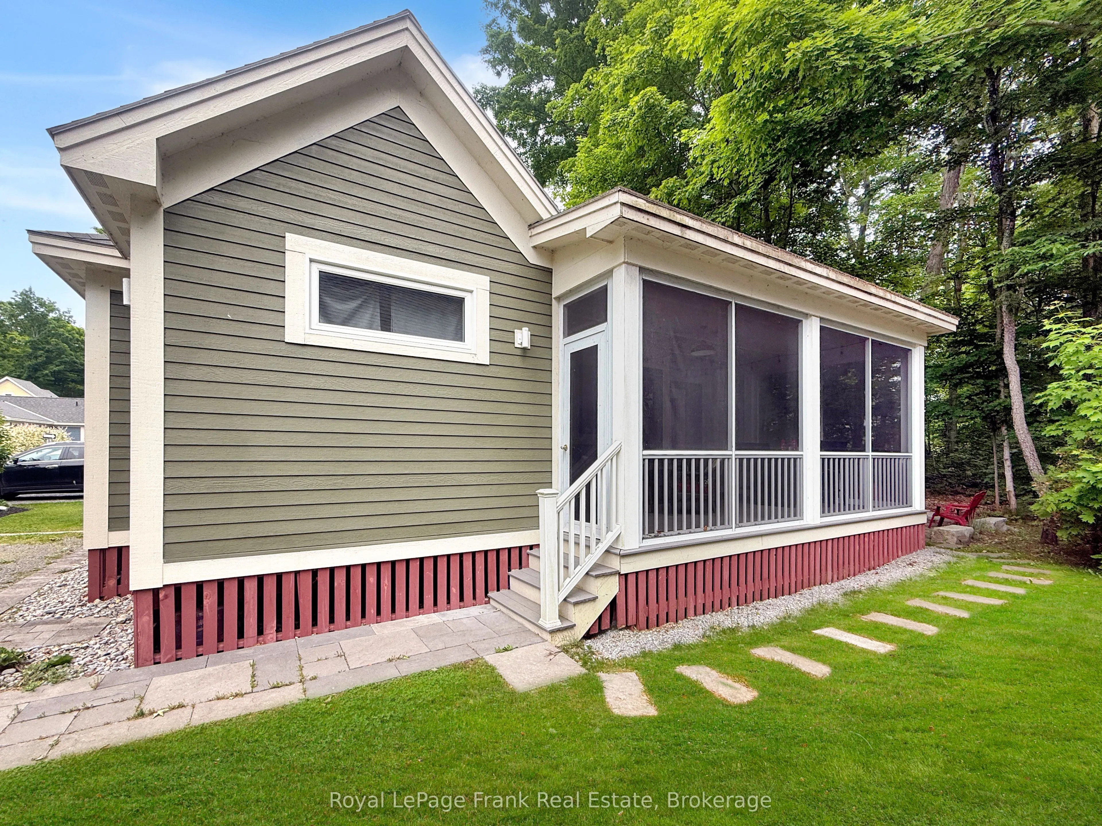 50 Hollow Lane #209