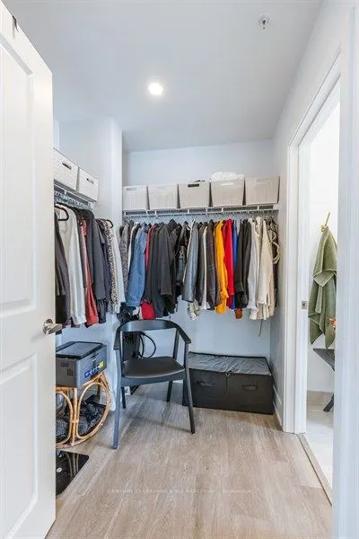 19B West Street N #301