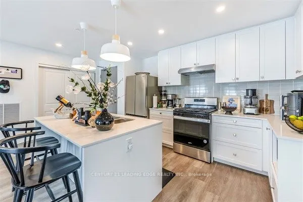 19B West Street N #301