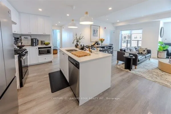 19B West Street N #301