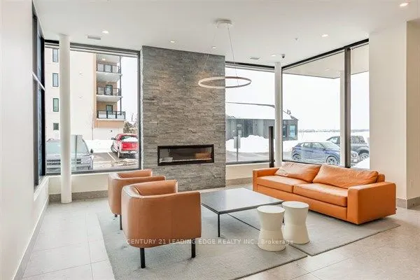 19B West Street N #301