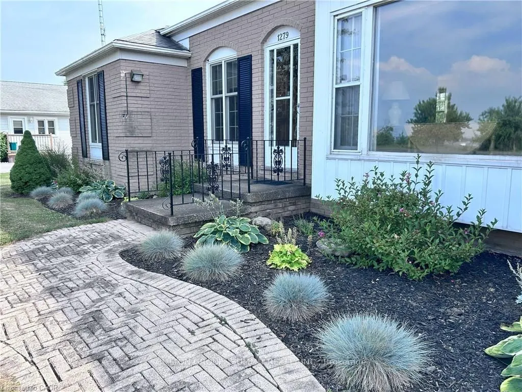 1279 Niagara River Parkway