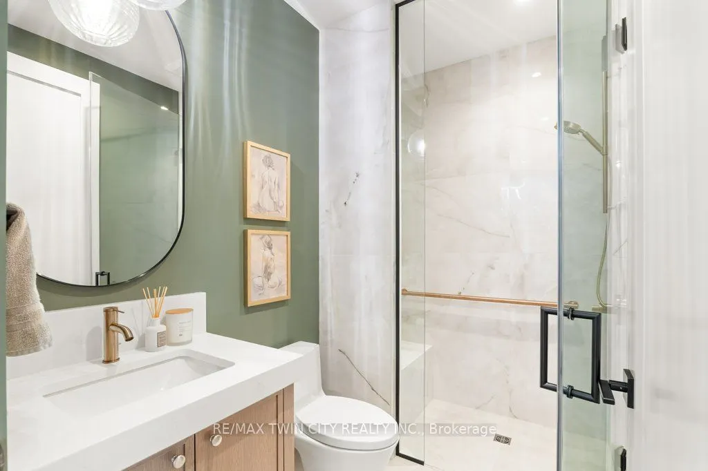 26 Golfview Place