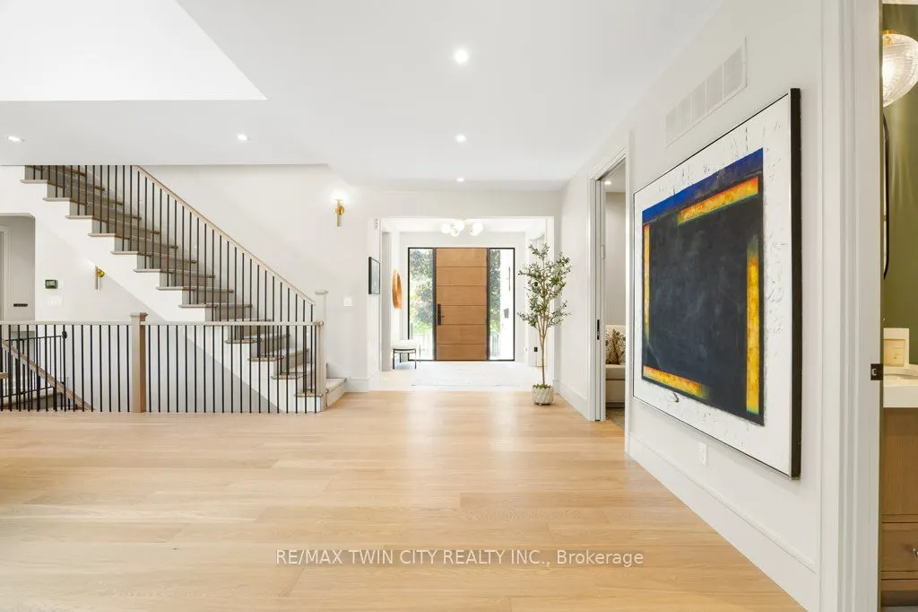 26 Golfview Place