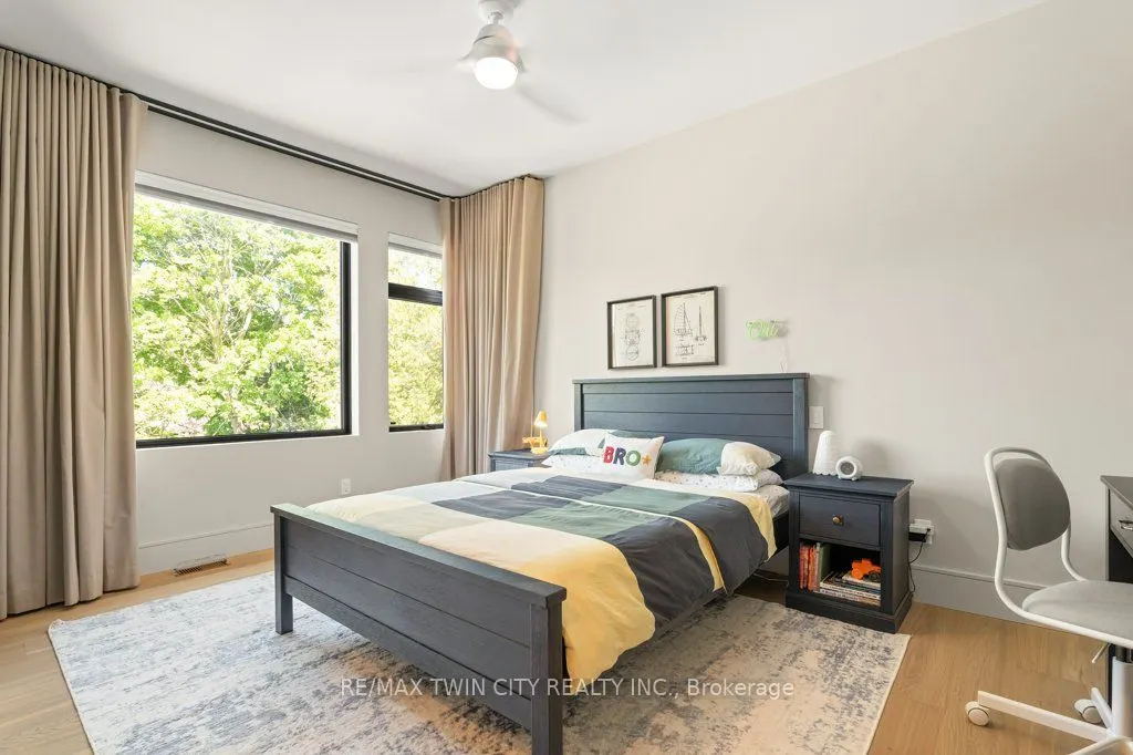 26 Golfview Place