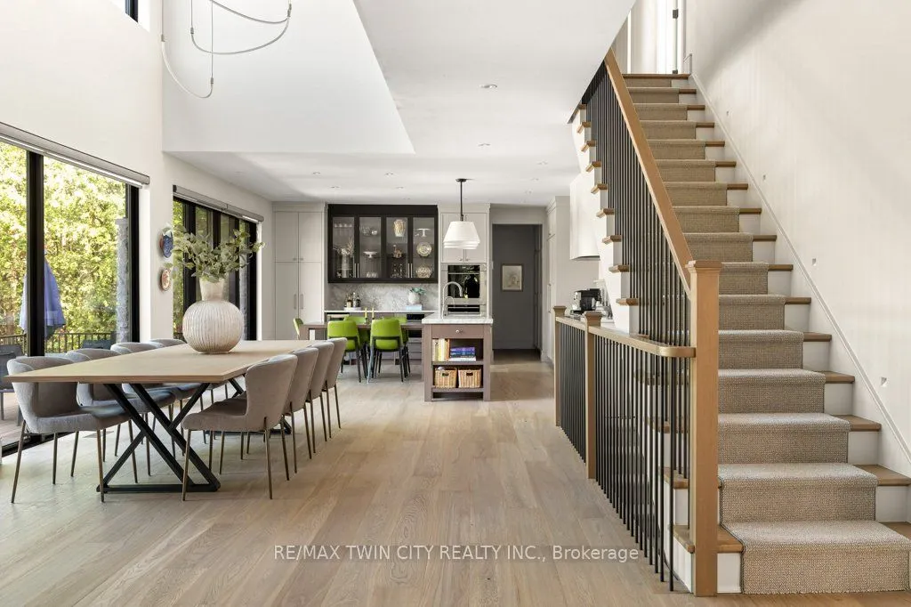26 Golfview Place