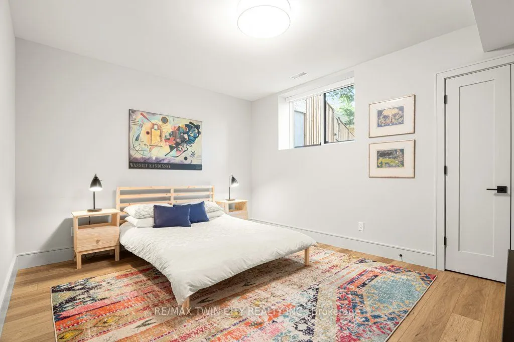 26 Golfview Place