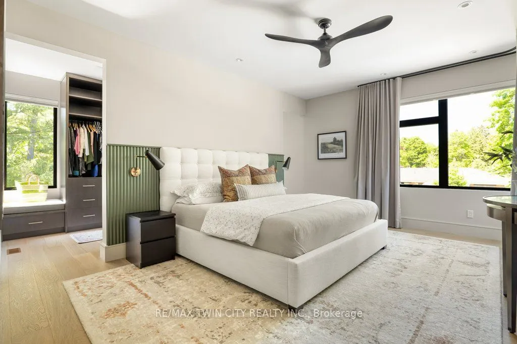 26 Golfview Place
