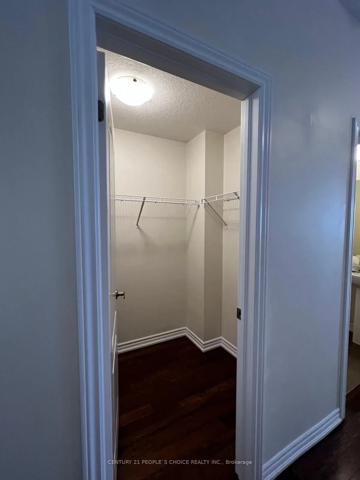 216 Explorer Way