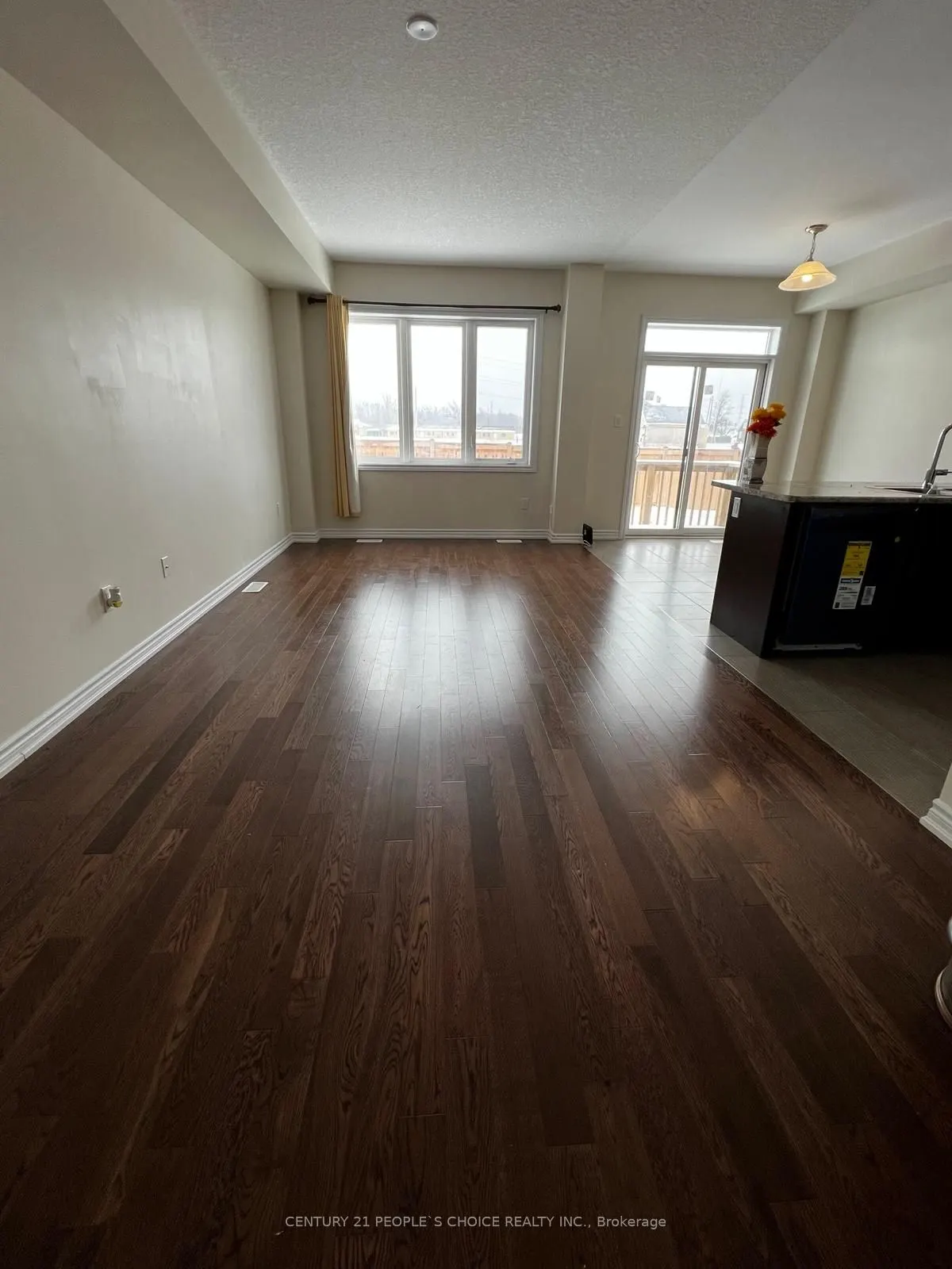 216 Explorer Way