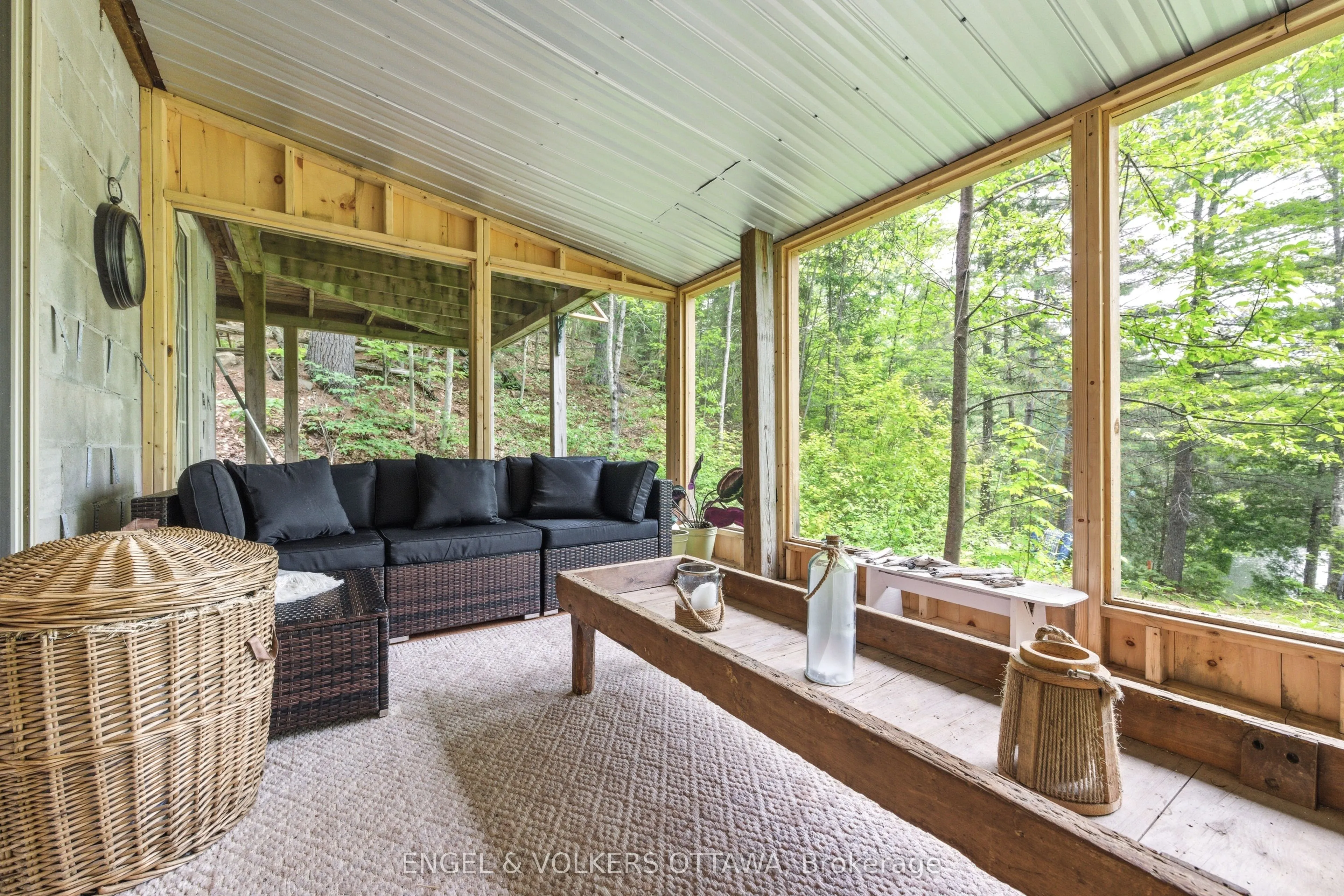 176 Little Bay Lane