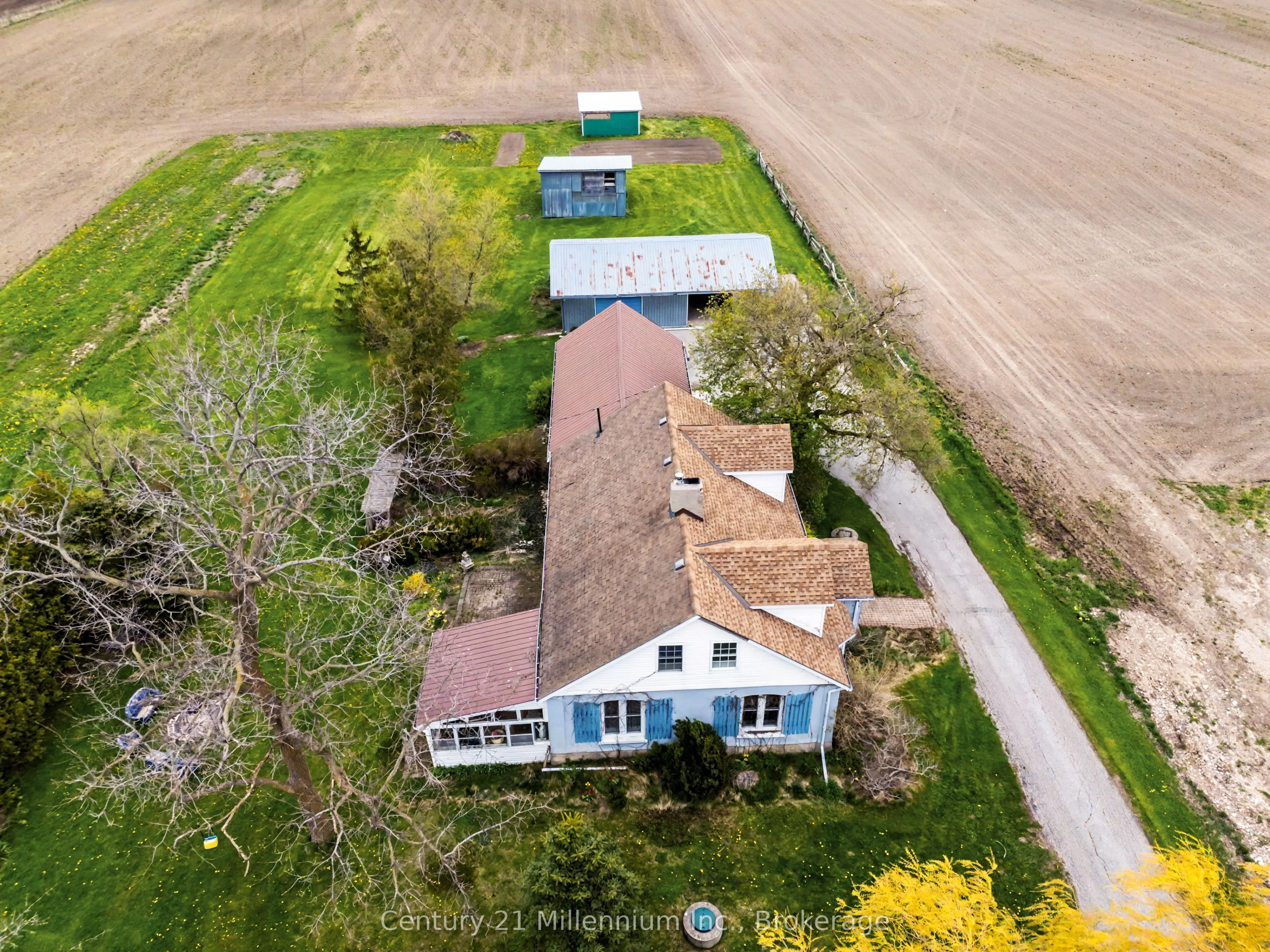 4758 Bruce 3 Road
