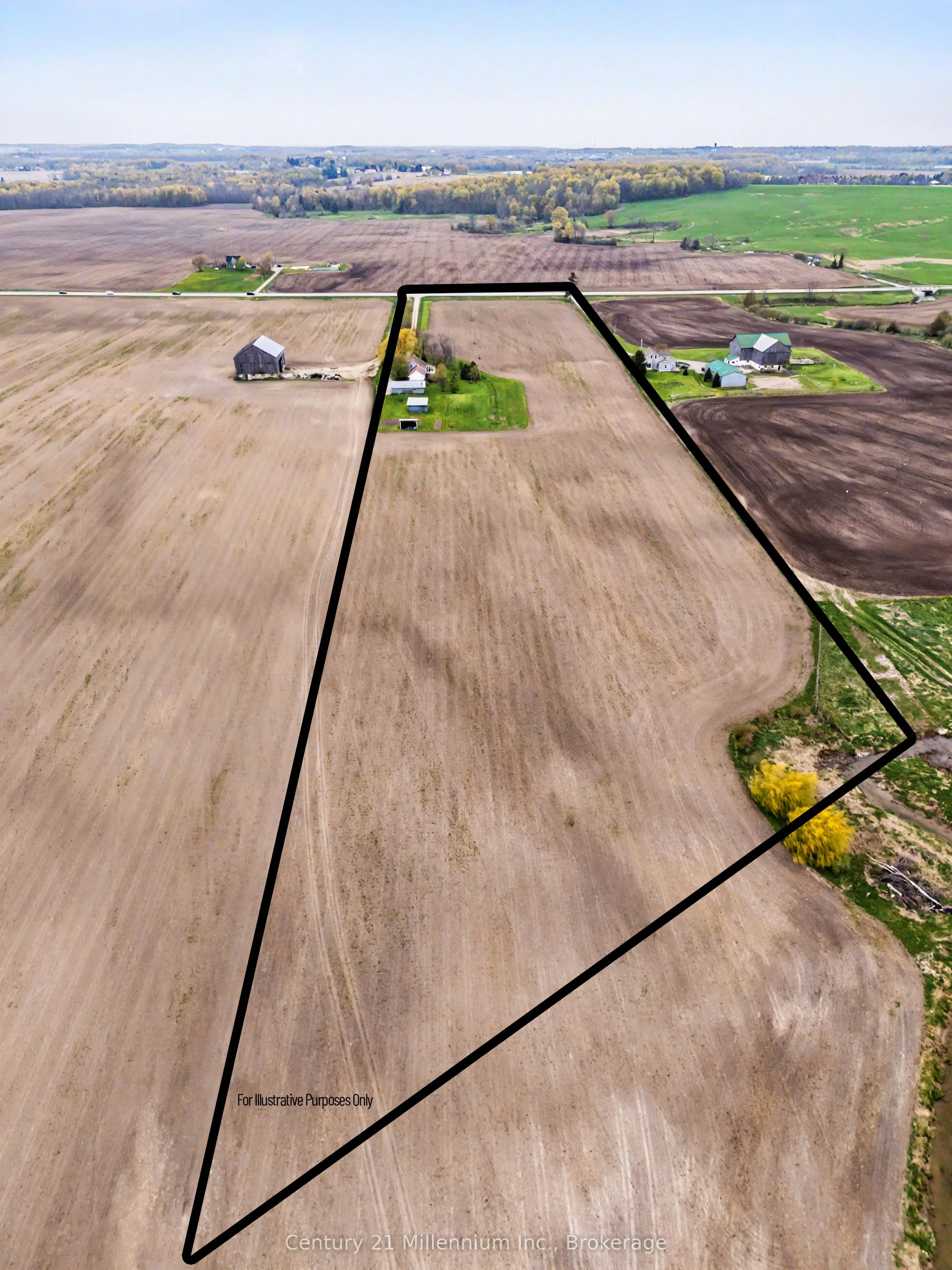 4758 Bruce 3 Road