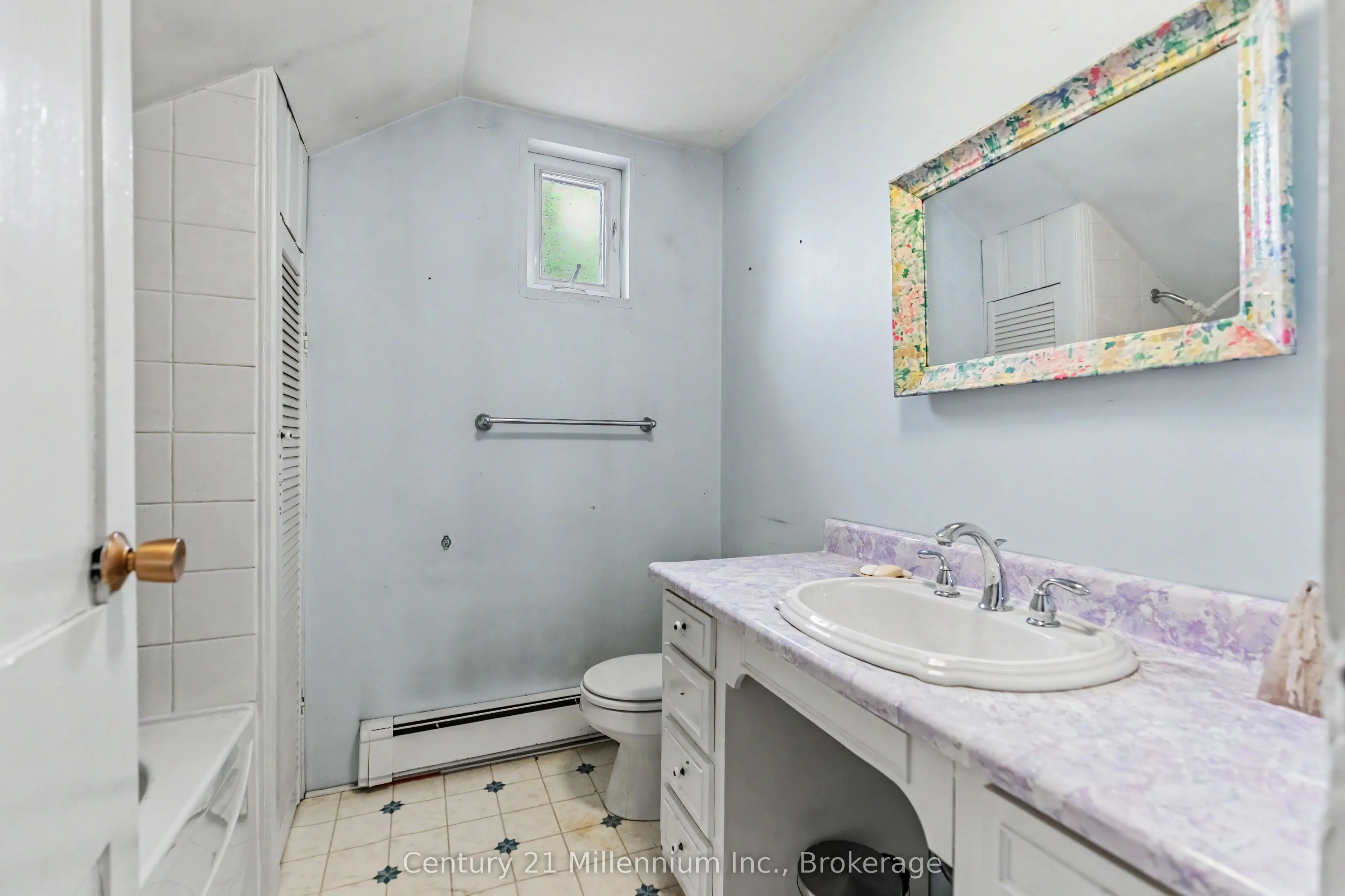 4758 Bruce 3 Road