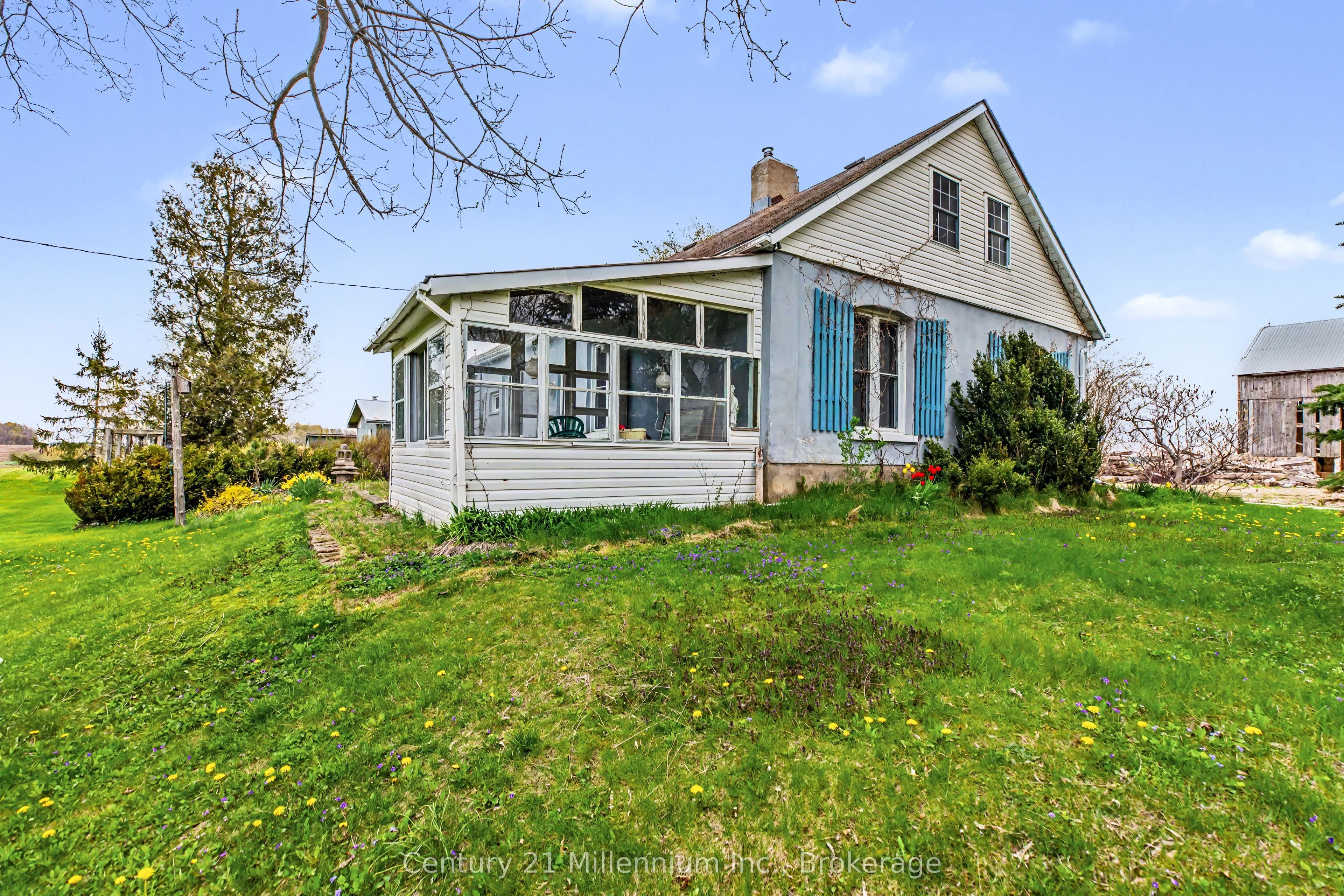 4758 Bruce 3 Road