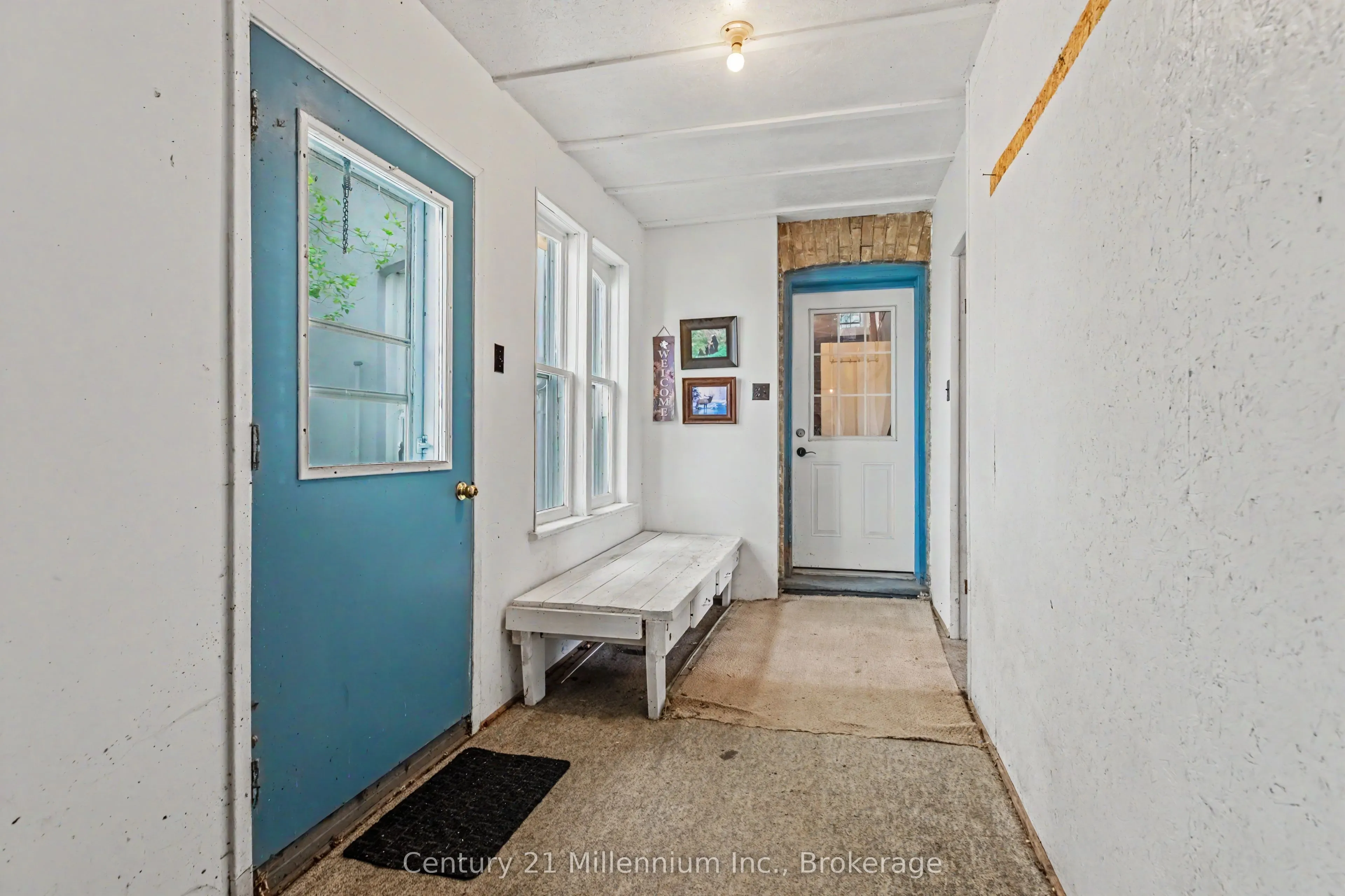 4758 Bruce 3 Road