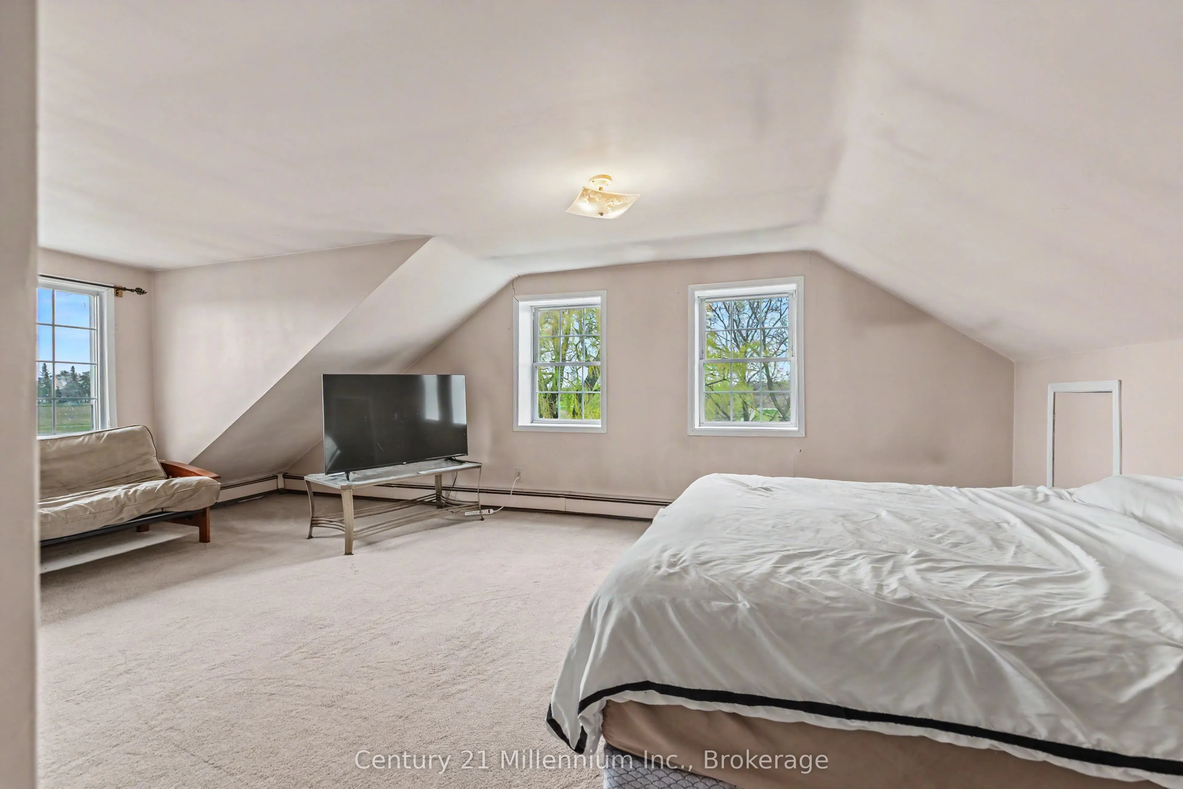 4758 Bruce 3 Road
