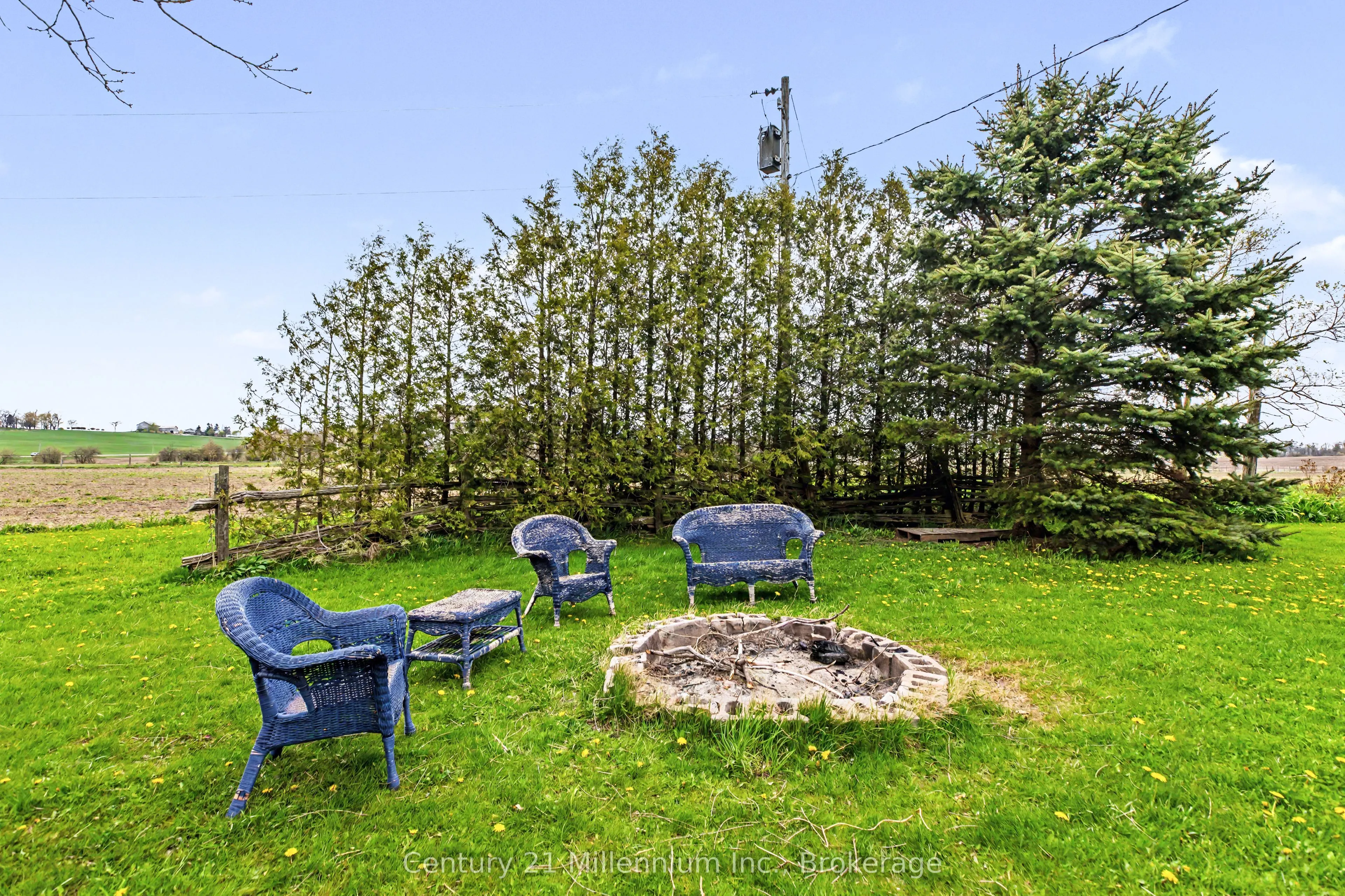 4758 Bruce 3 Road