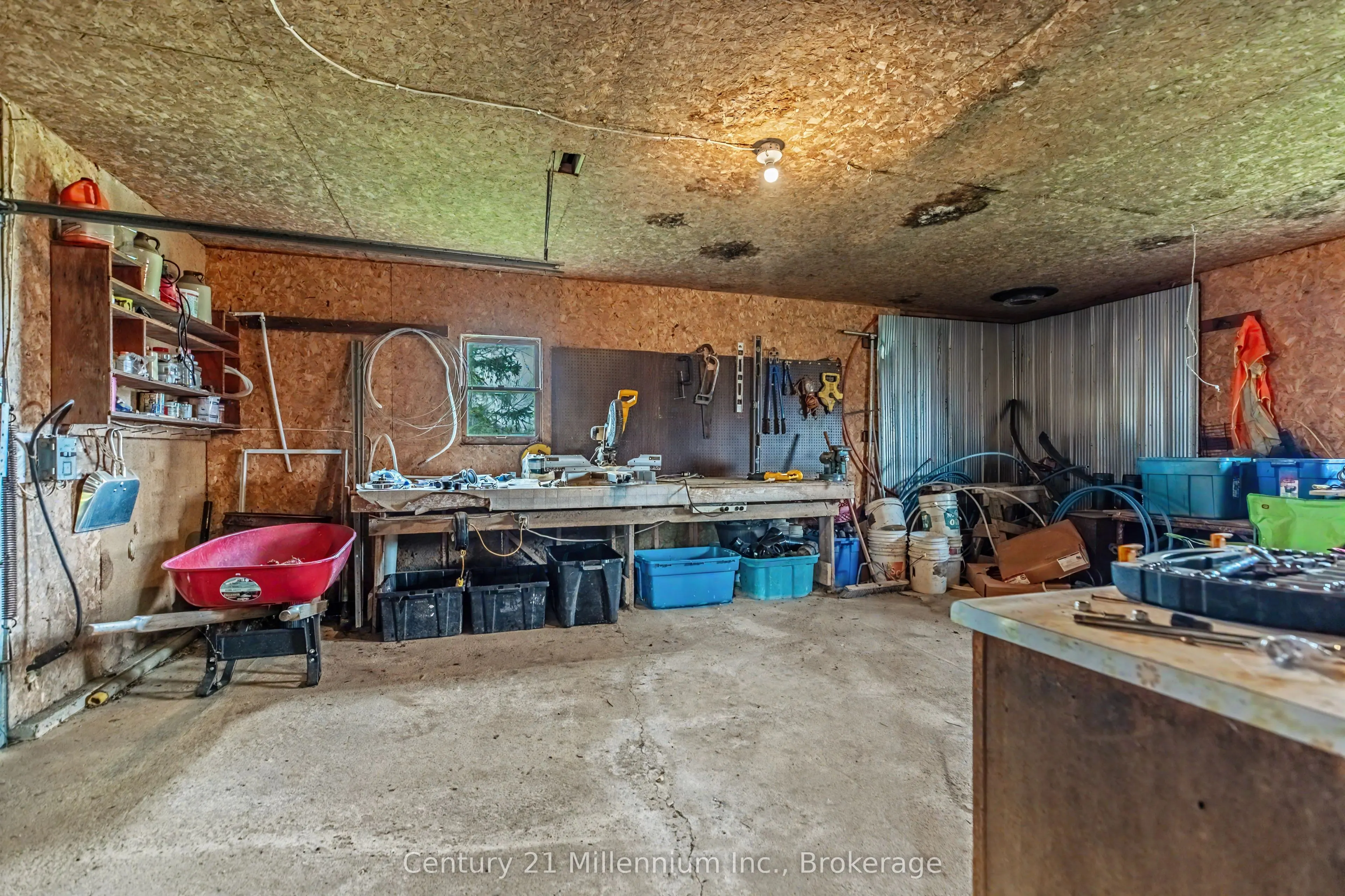 4758 Bruce 3 Road