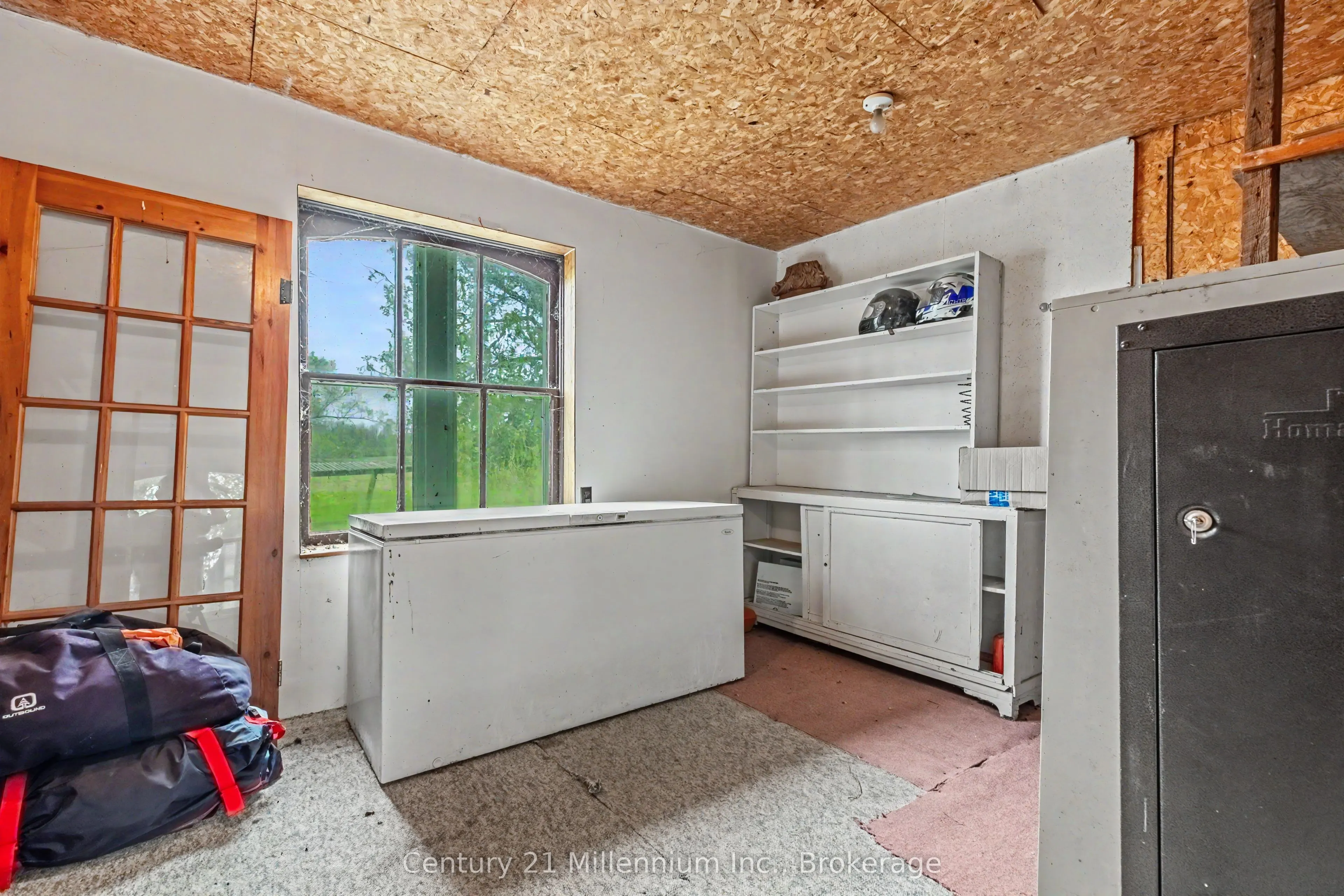4758 Bruce 3 Road