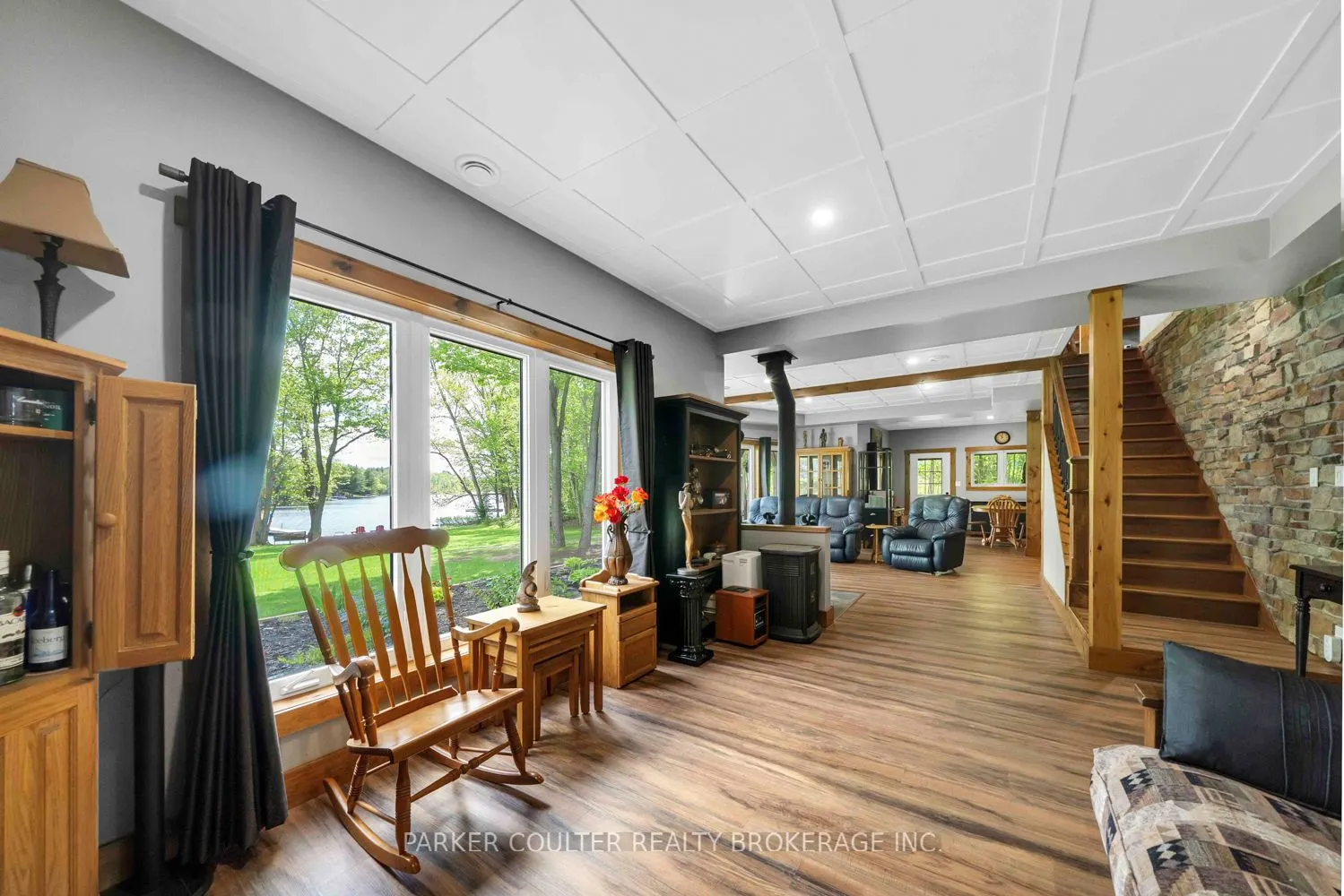 96 Sunnyshores Estates Road