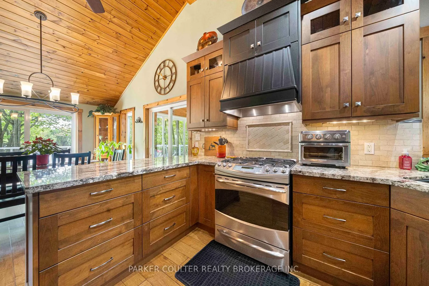 96 Sunnyshores Estates Road