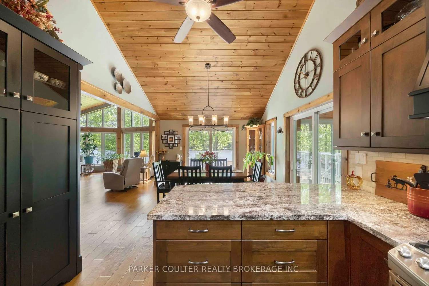 96 Sunnyshores Estates Road