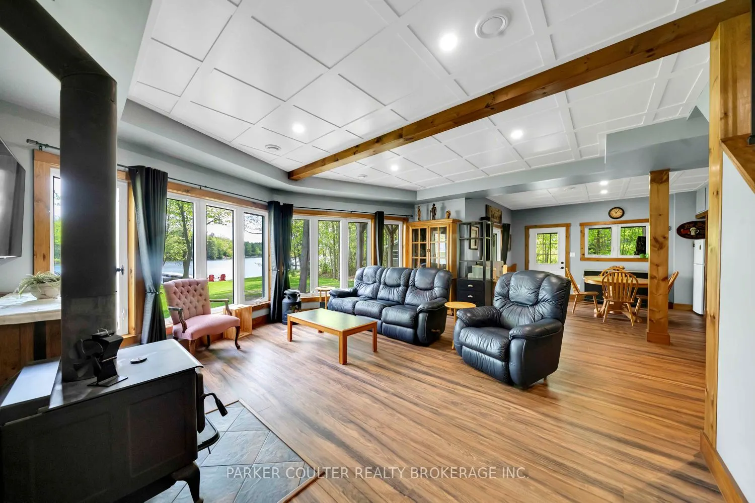 96 Sunnyshores Estates Road