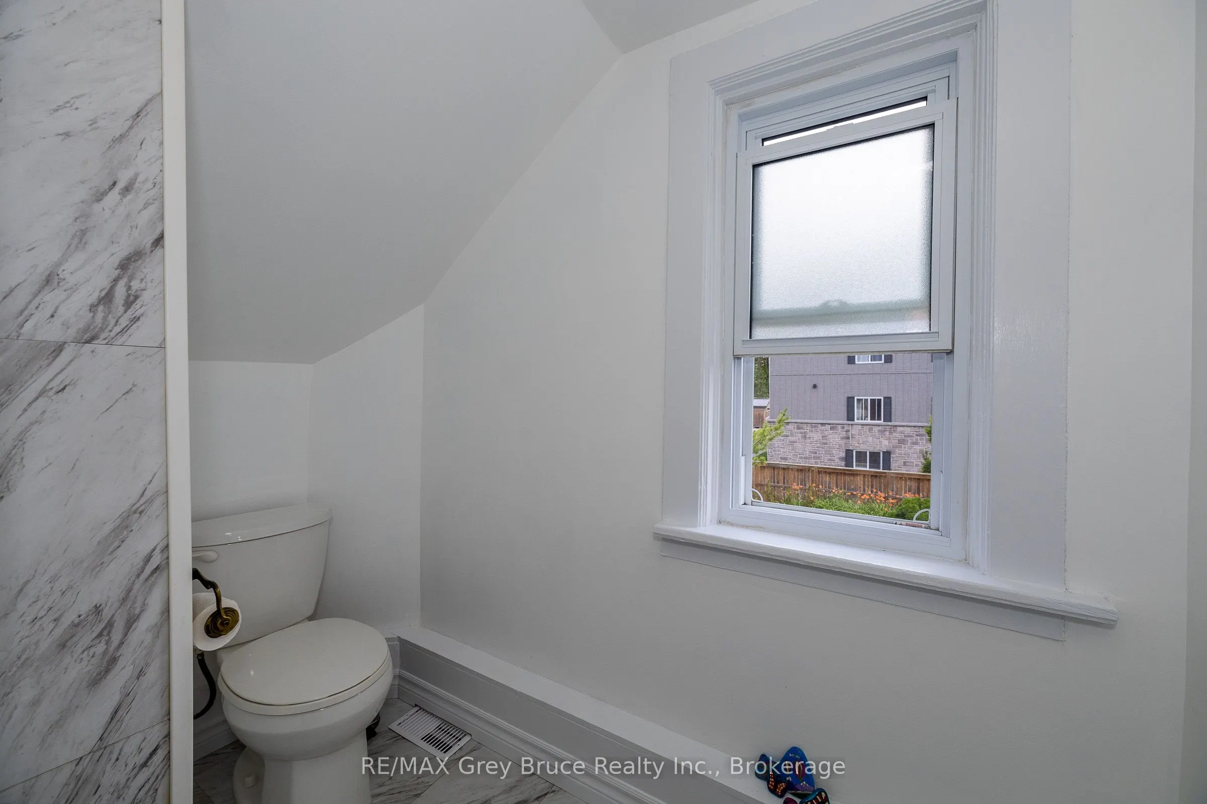 1809 3rd Avenue W