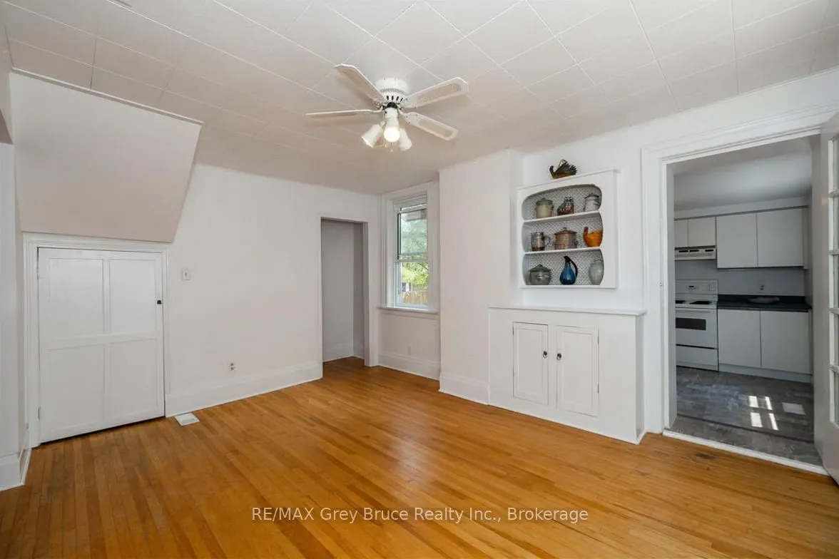 1809 3rd Avenue W