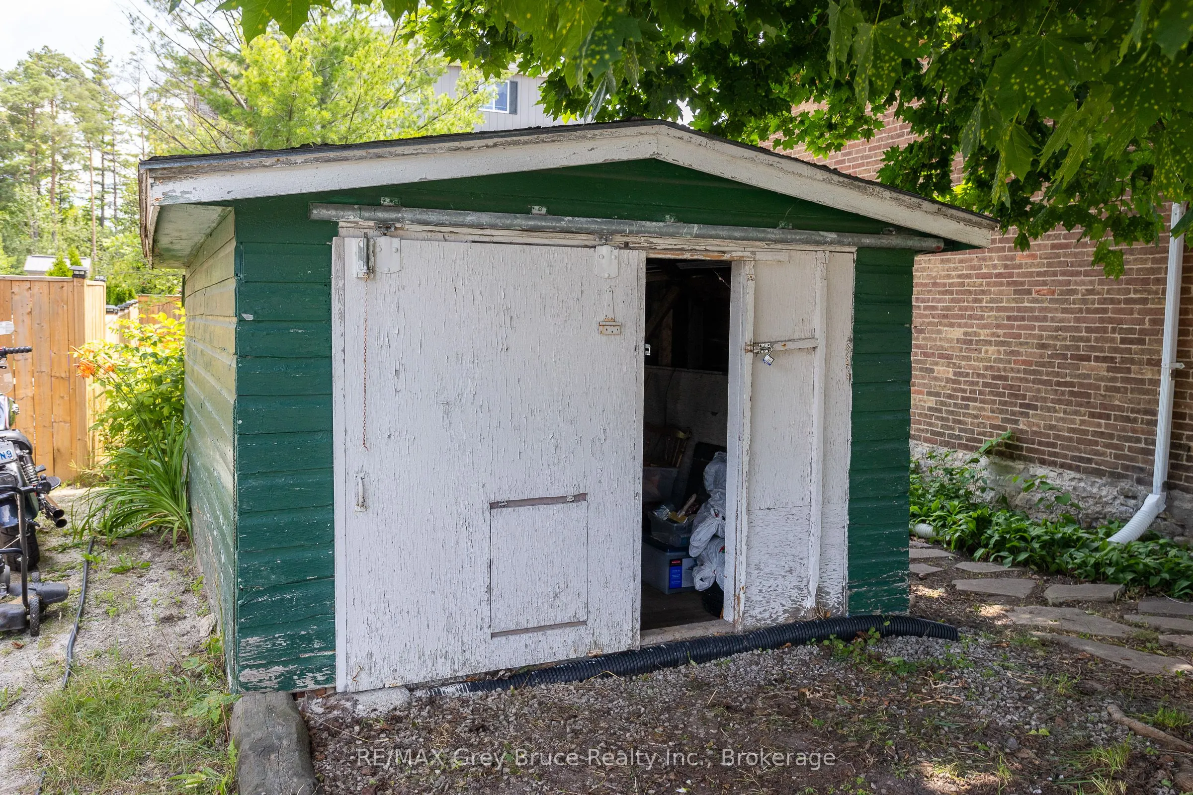 1809 3rd Avenue W