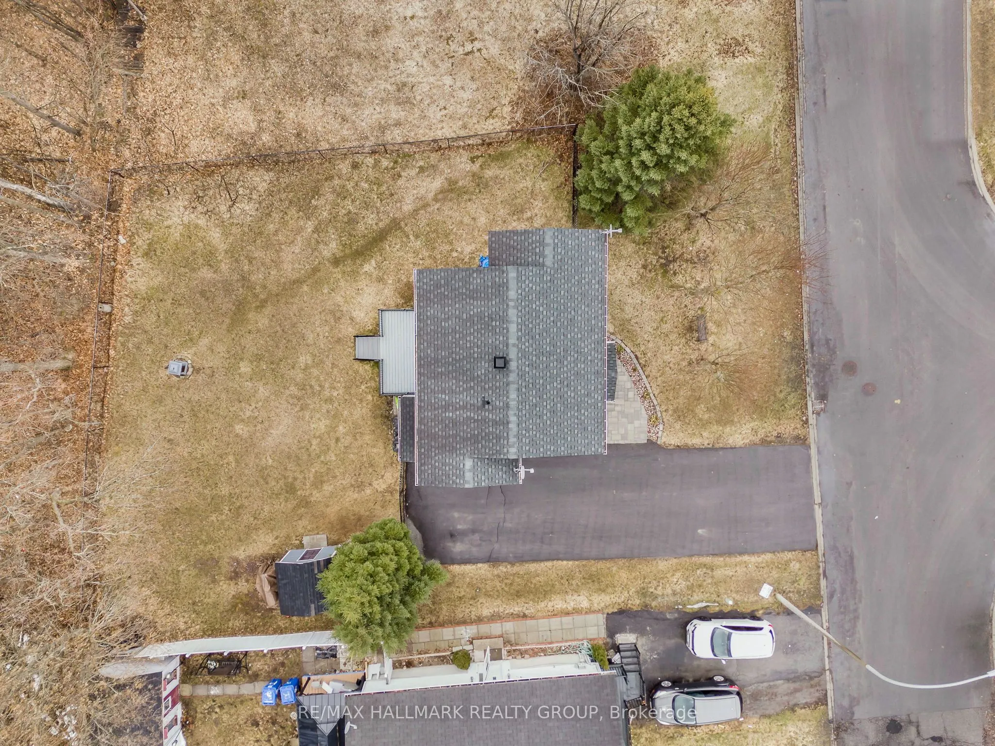 436 YVES Street