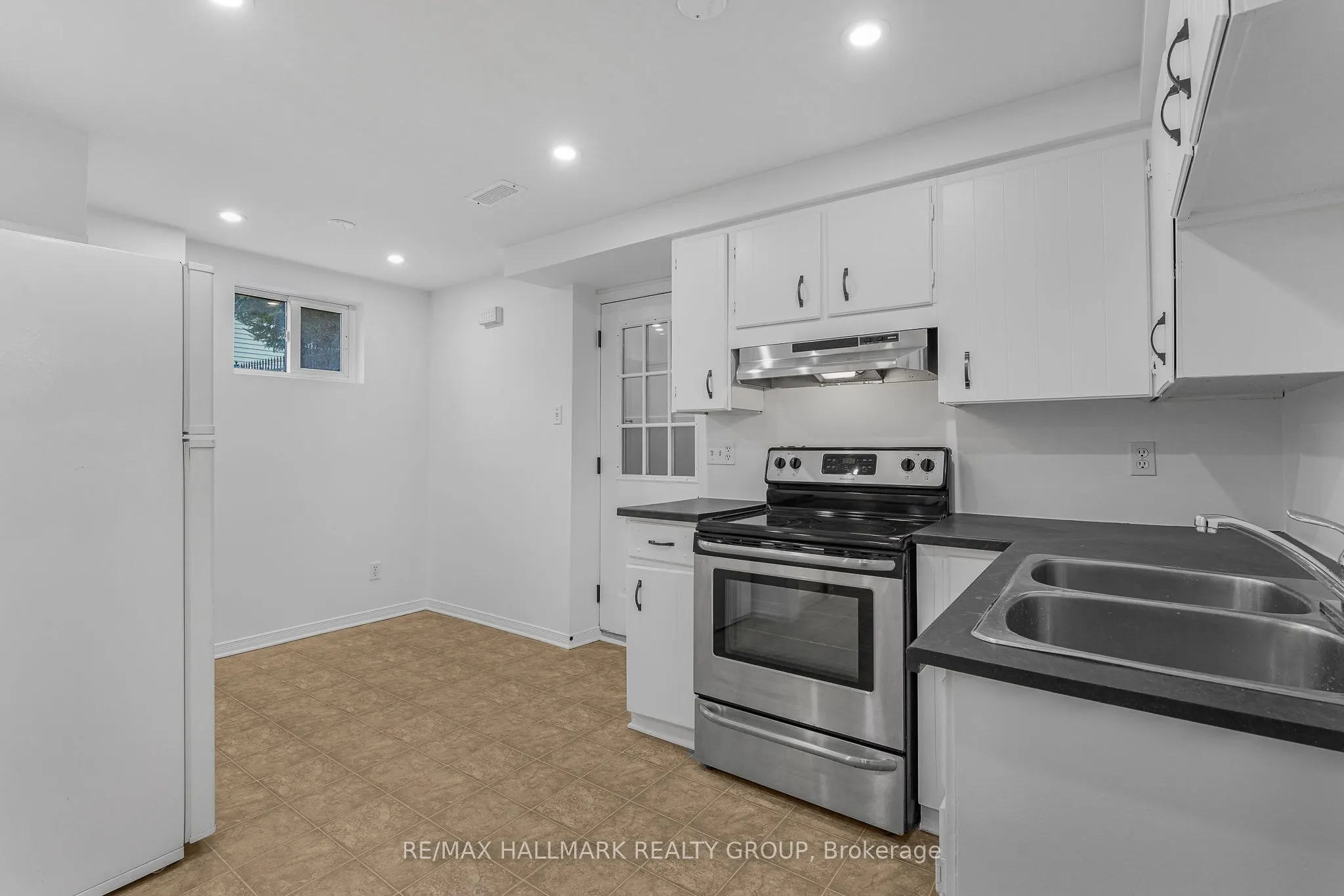 436 YVES Street