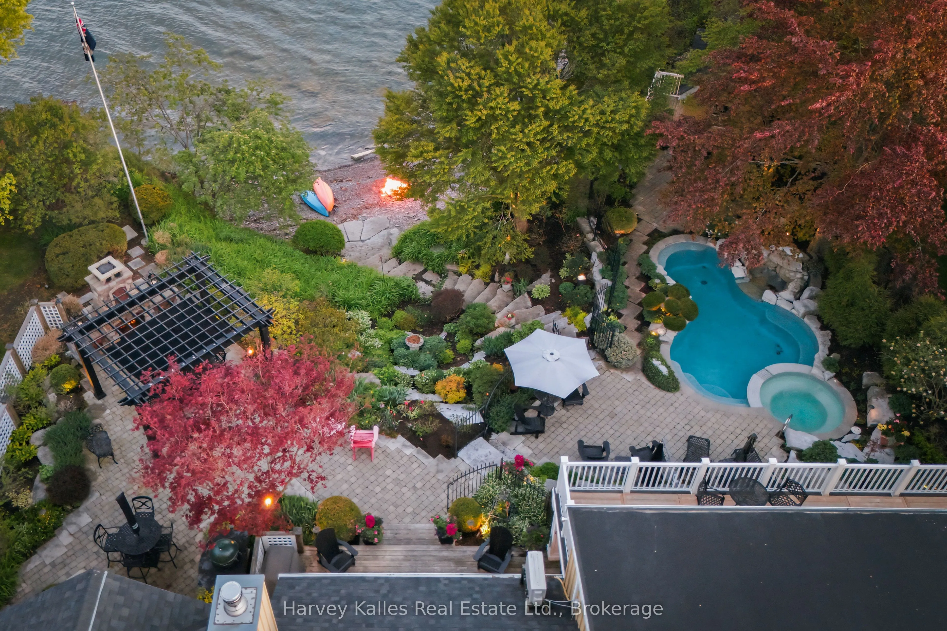3 Skiff Cove Place