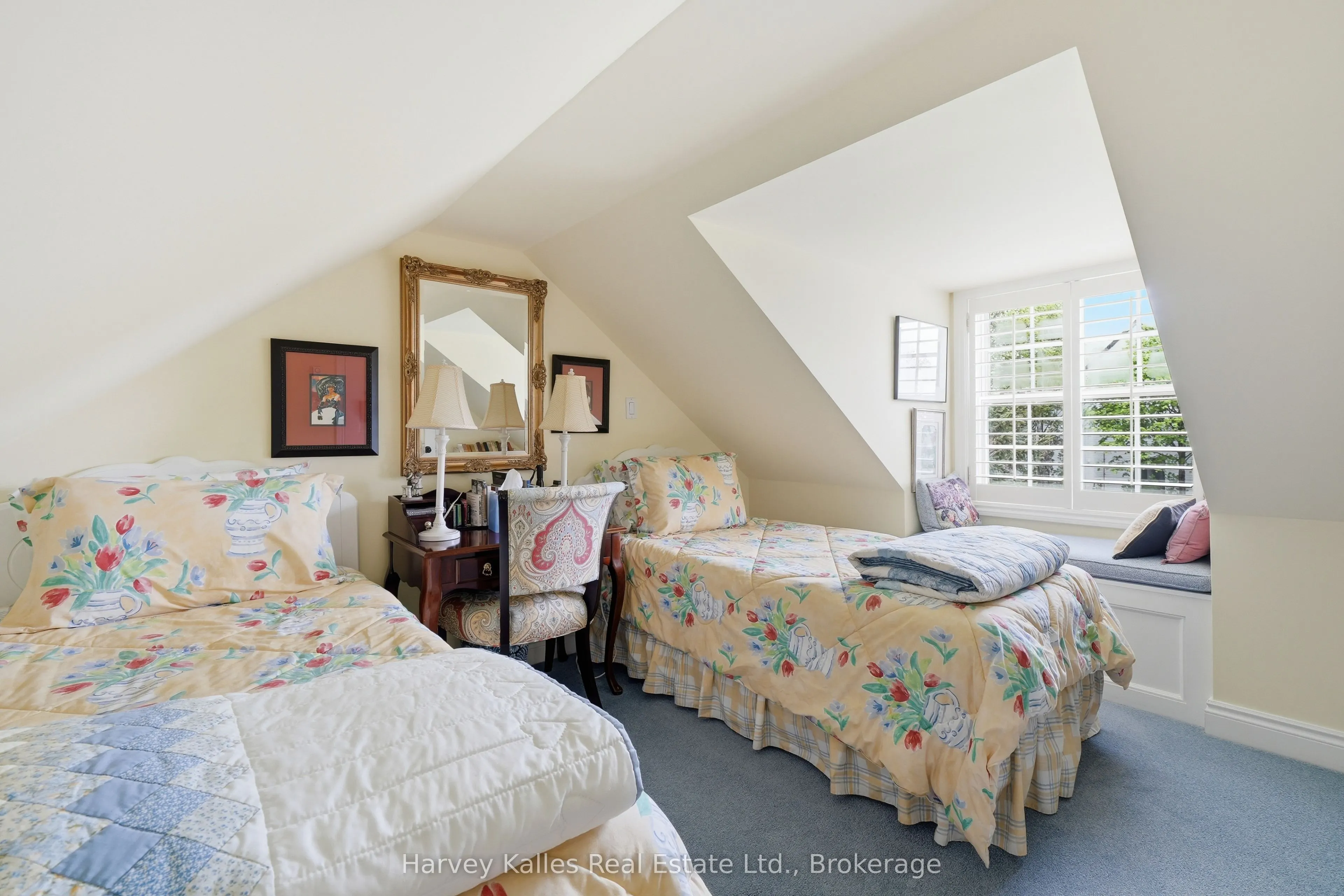 3 Skiff Cove Place