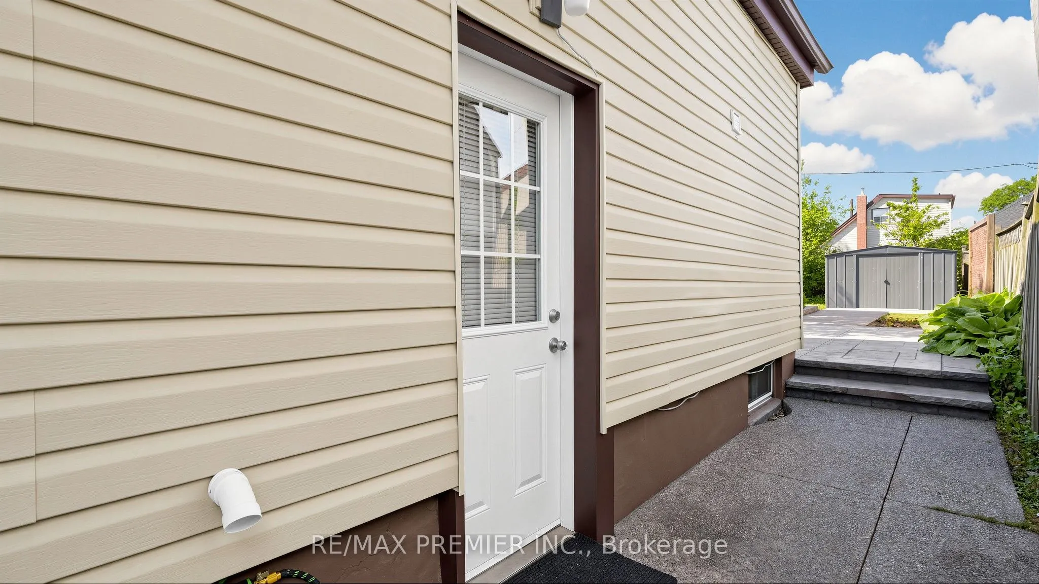27 Cambridge Avenue