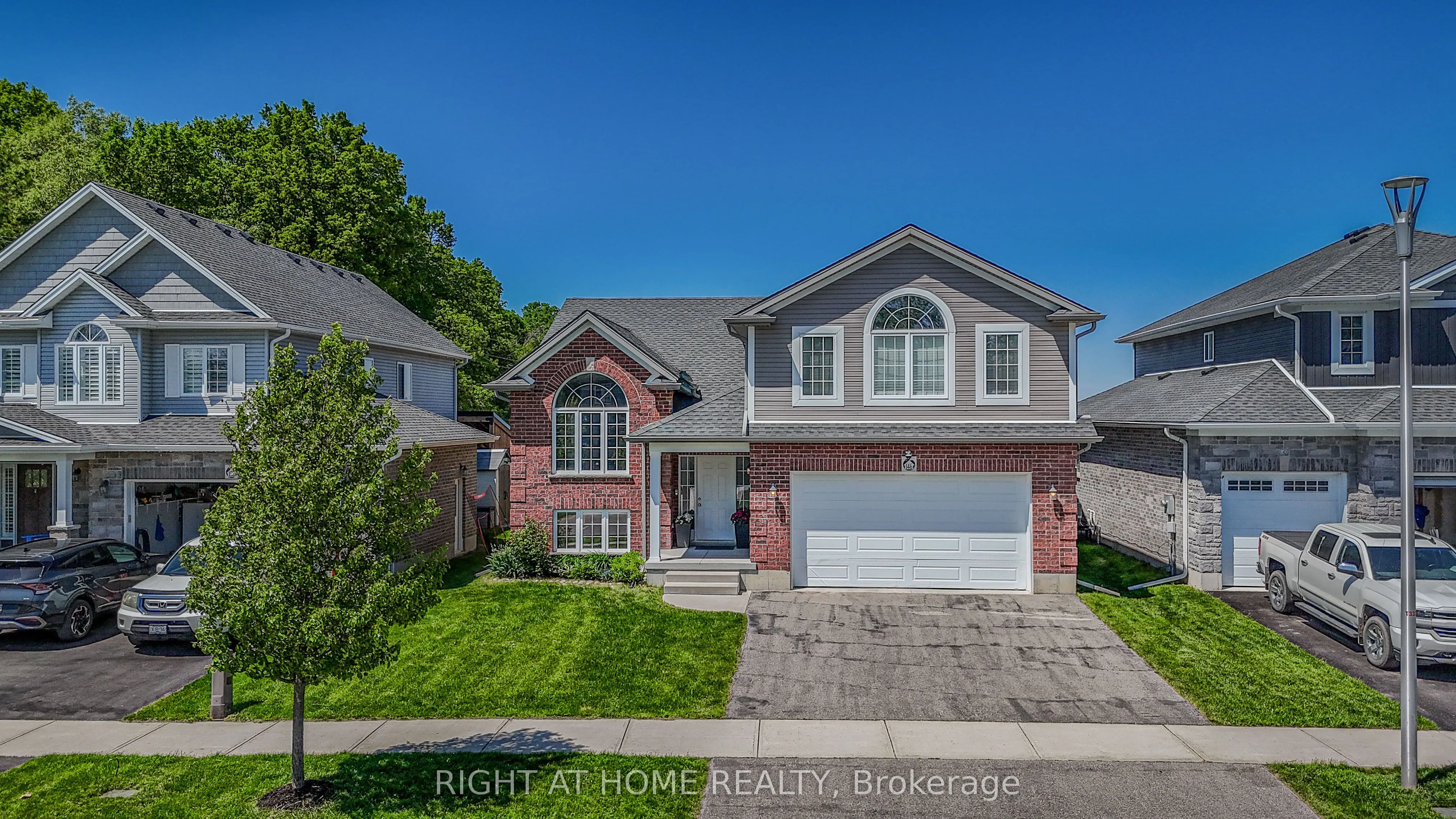 146 Jacob Street W