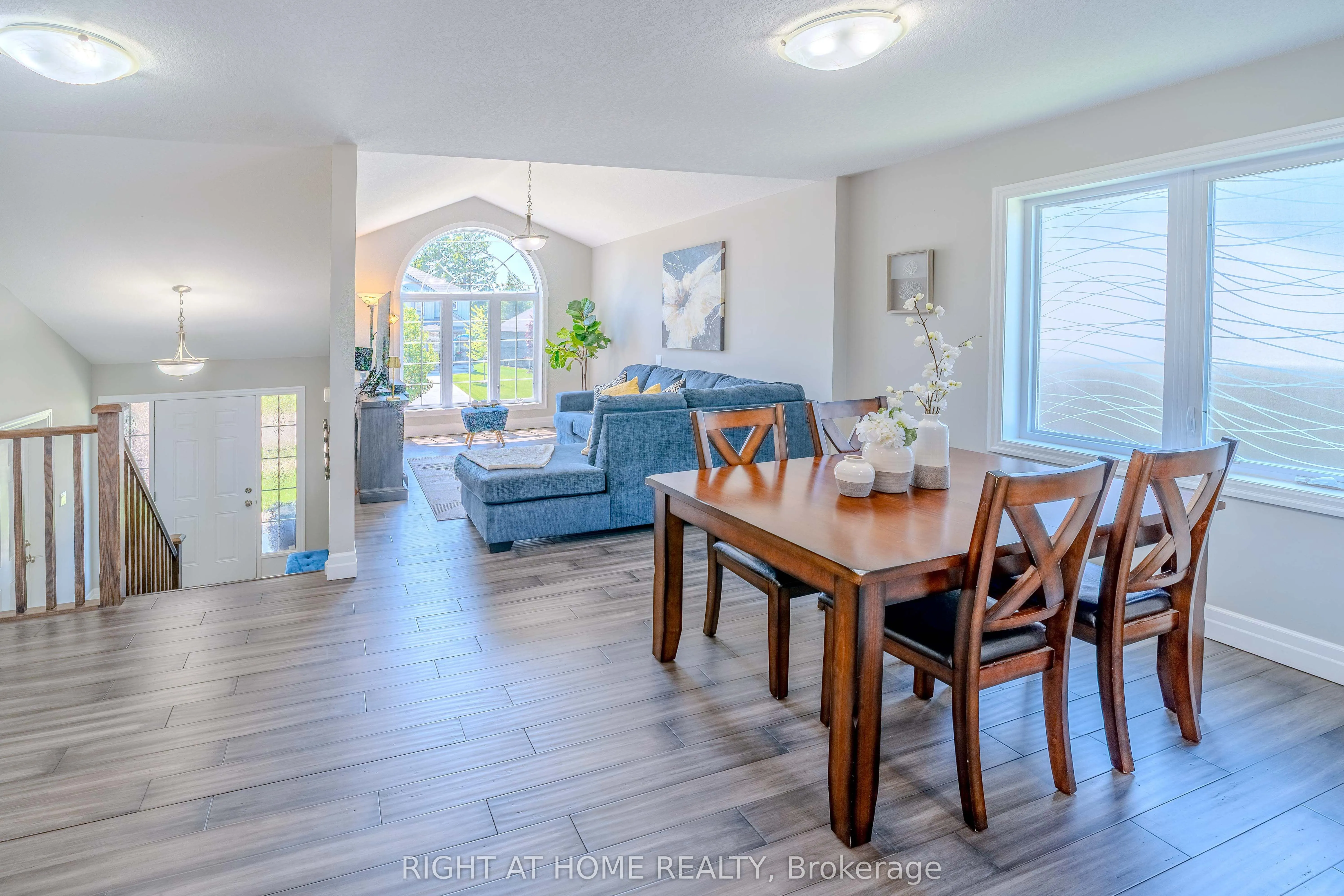 146 Jacob Street W