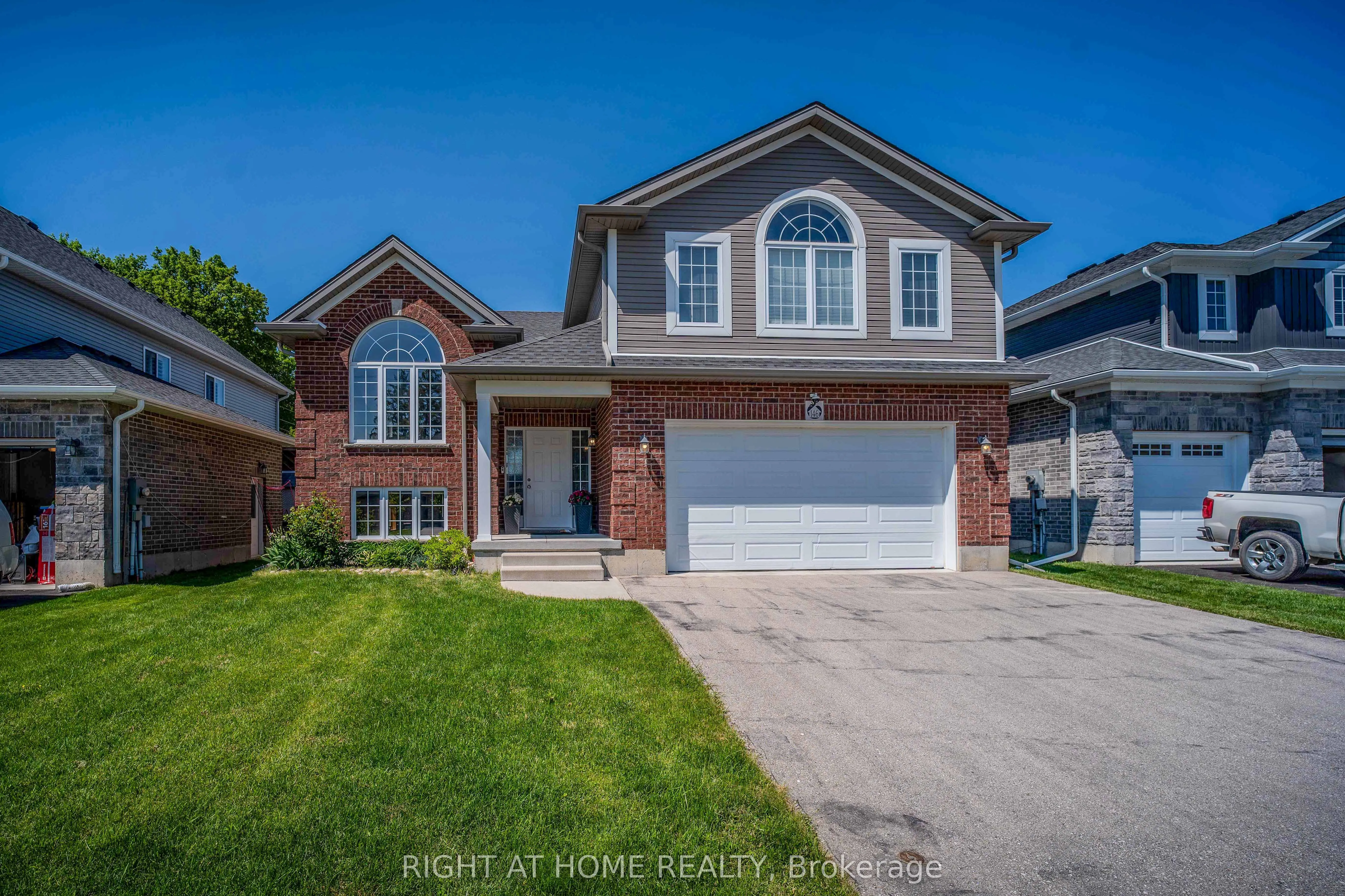 146 Jacob Street W