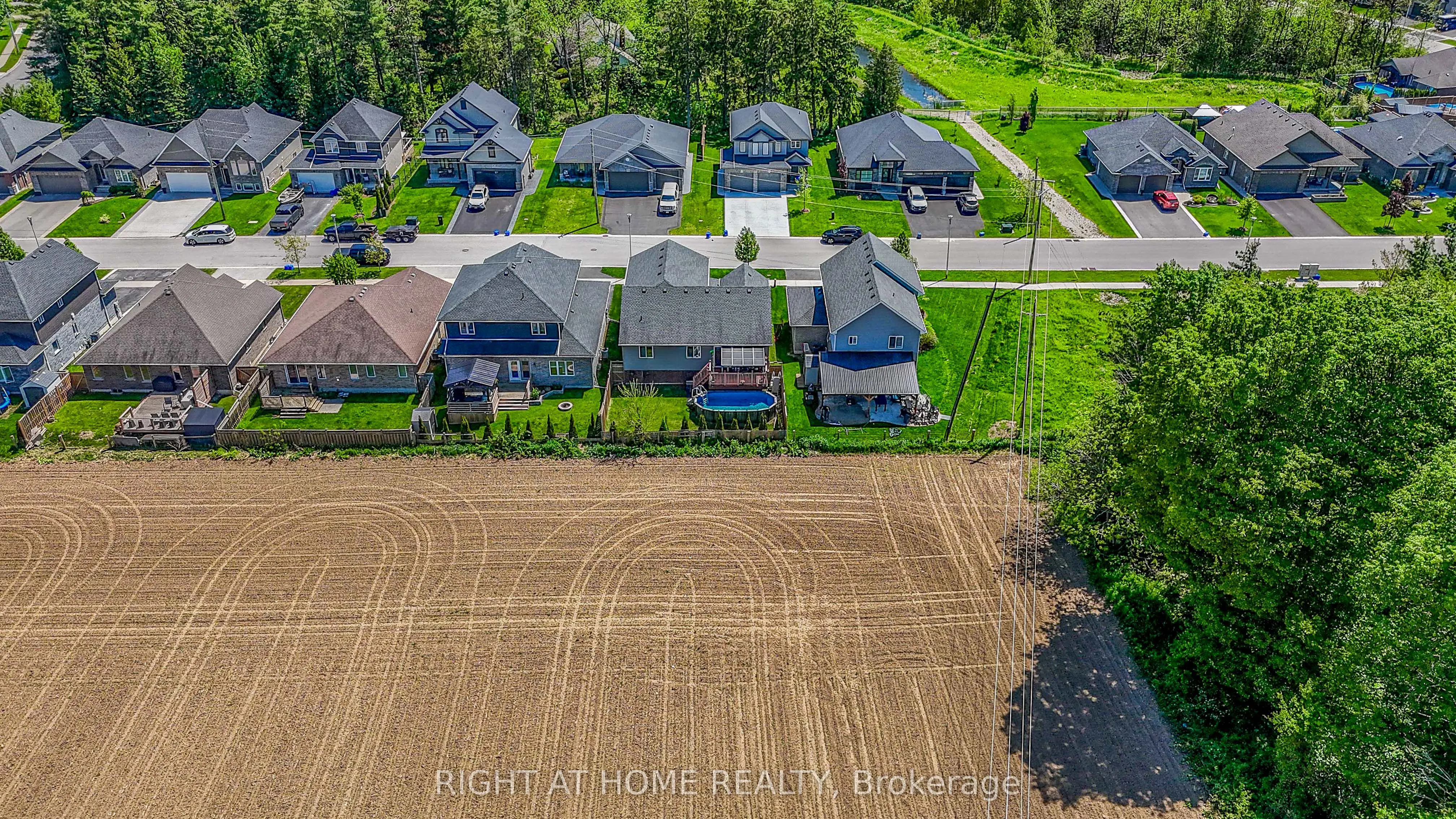 146 Jacob Street W