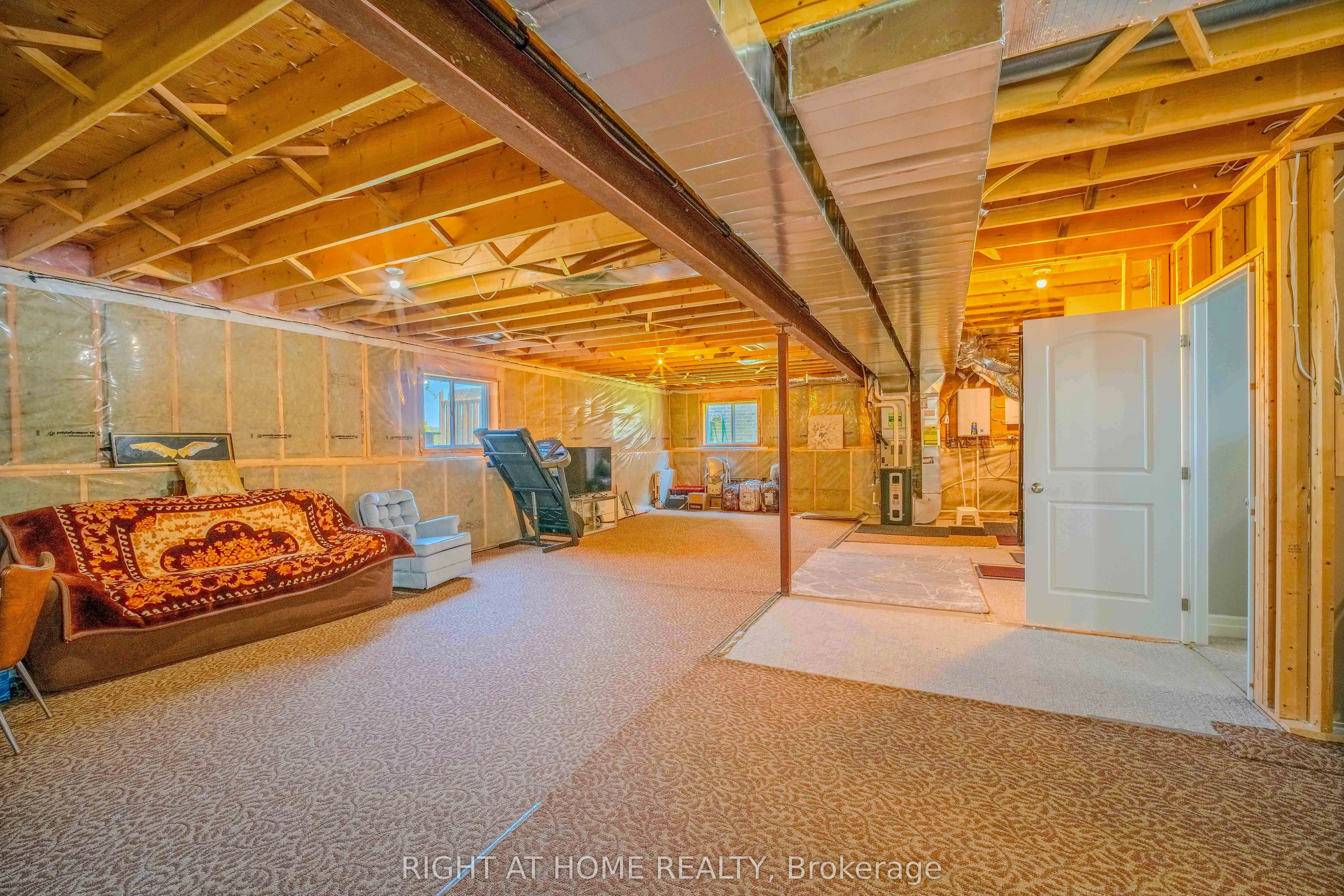 146 Jacob Street W