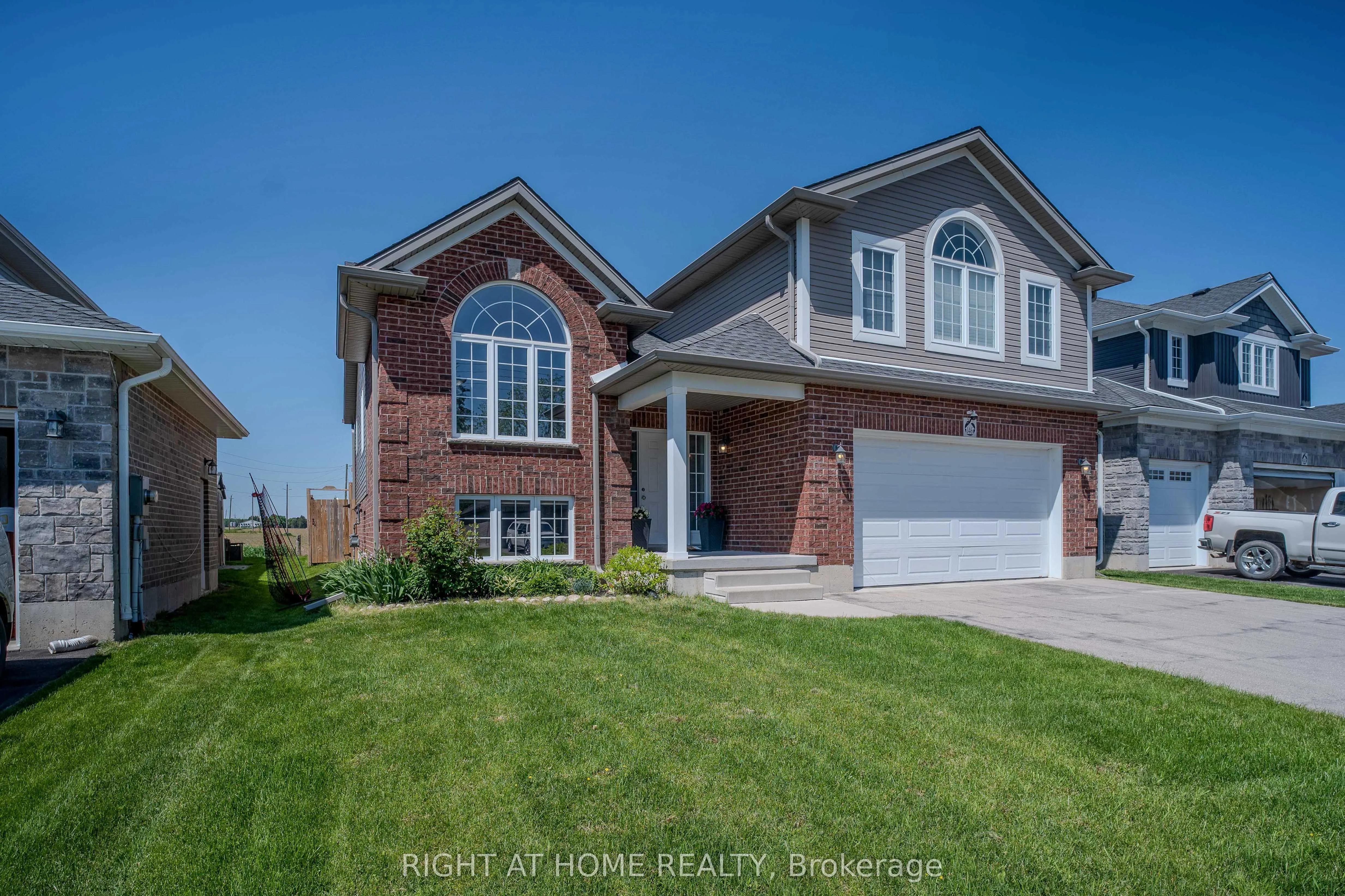 146 Jacob Street W