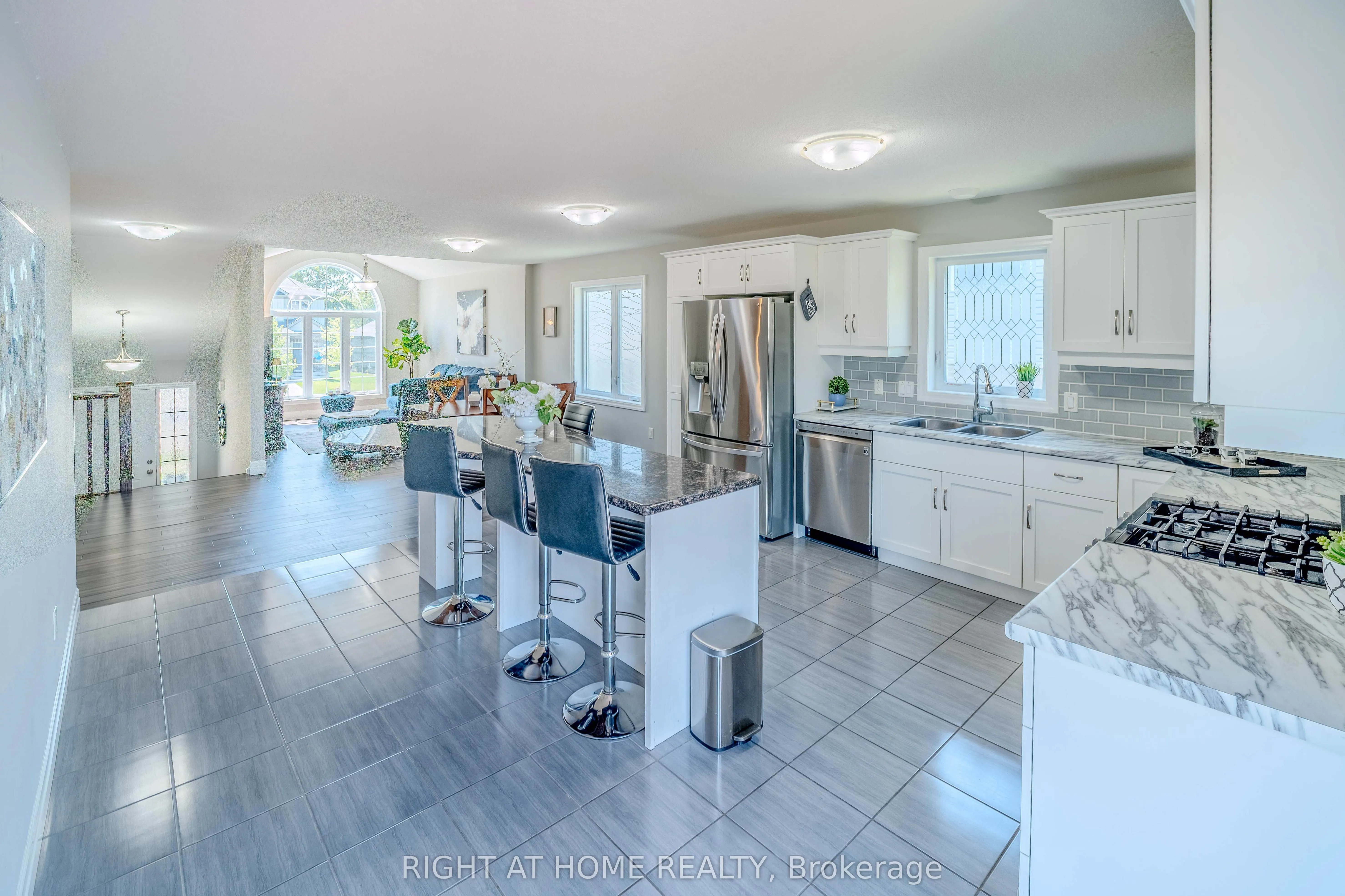 146 Jacob Street W